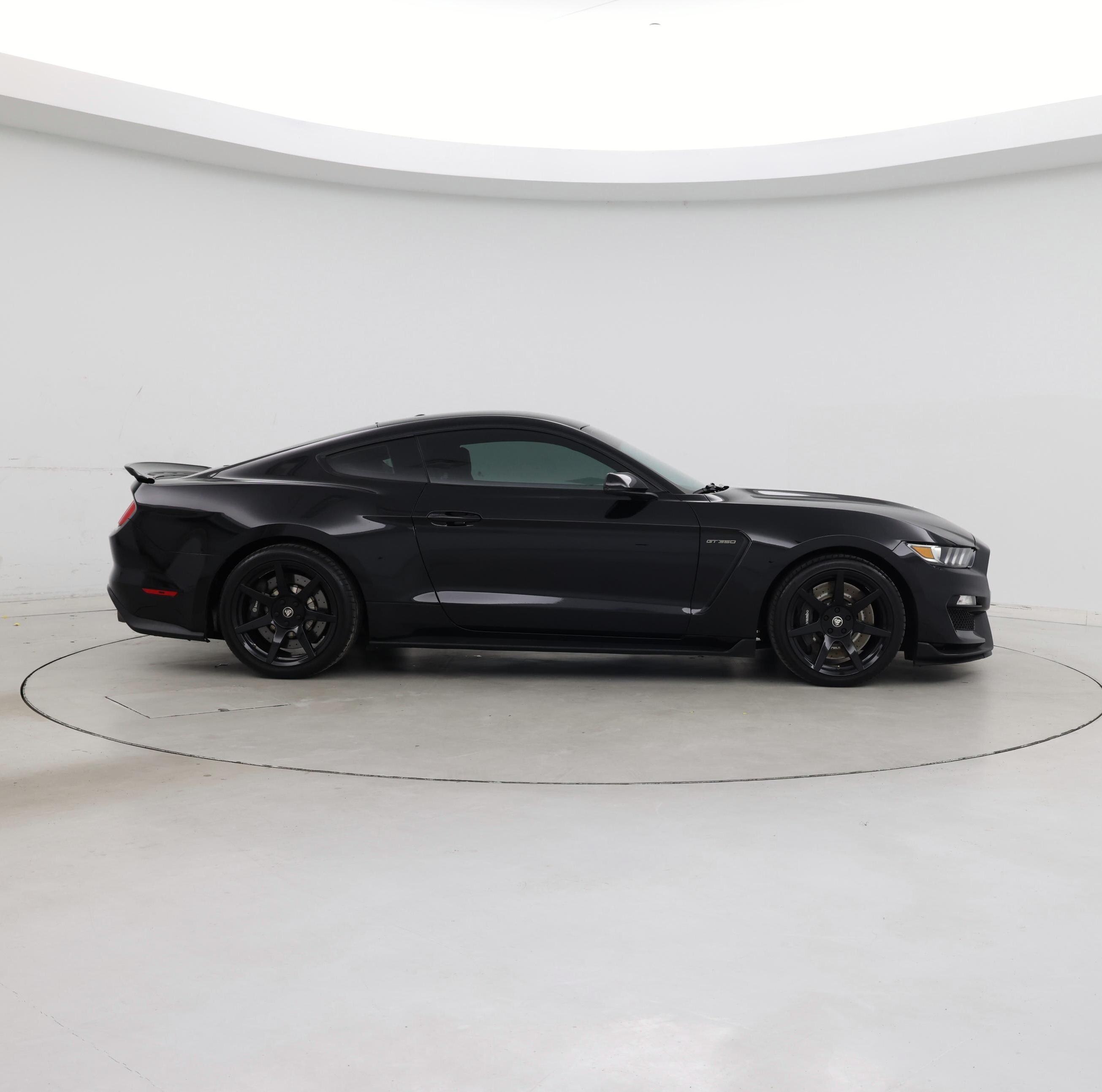 Thumbnail: 2018 Ford Mustang - 7