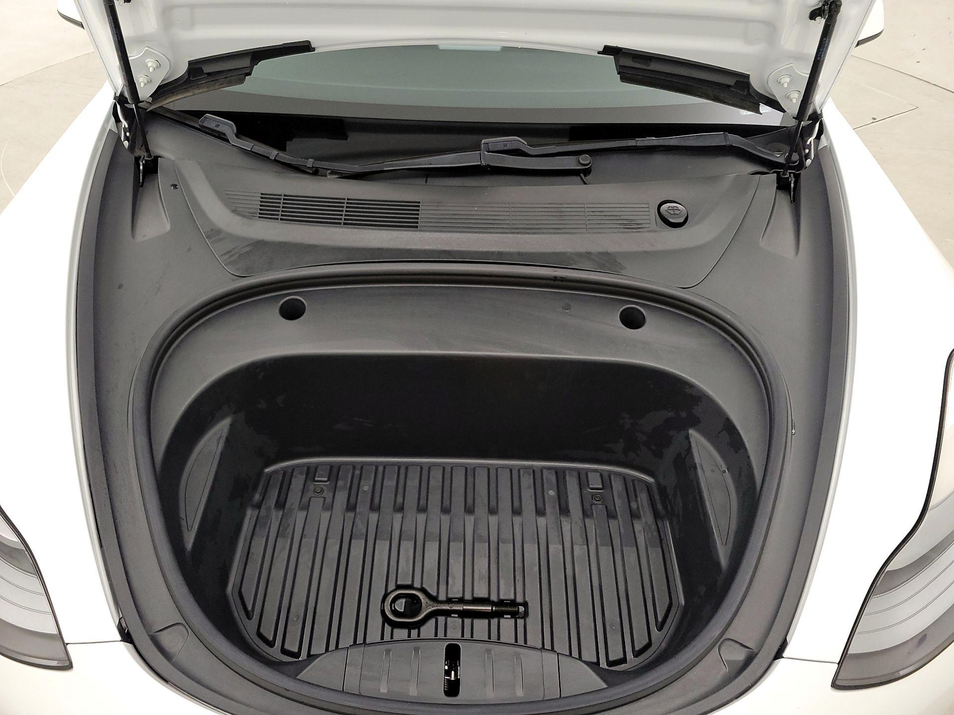 Thumbnail: 2021 Tesla Model 3 - 20