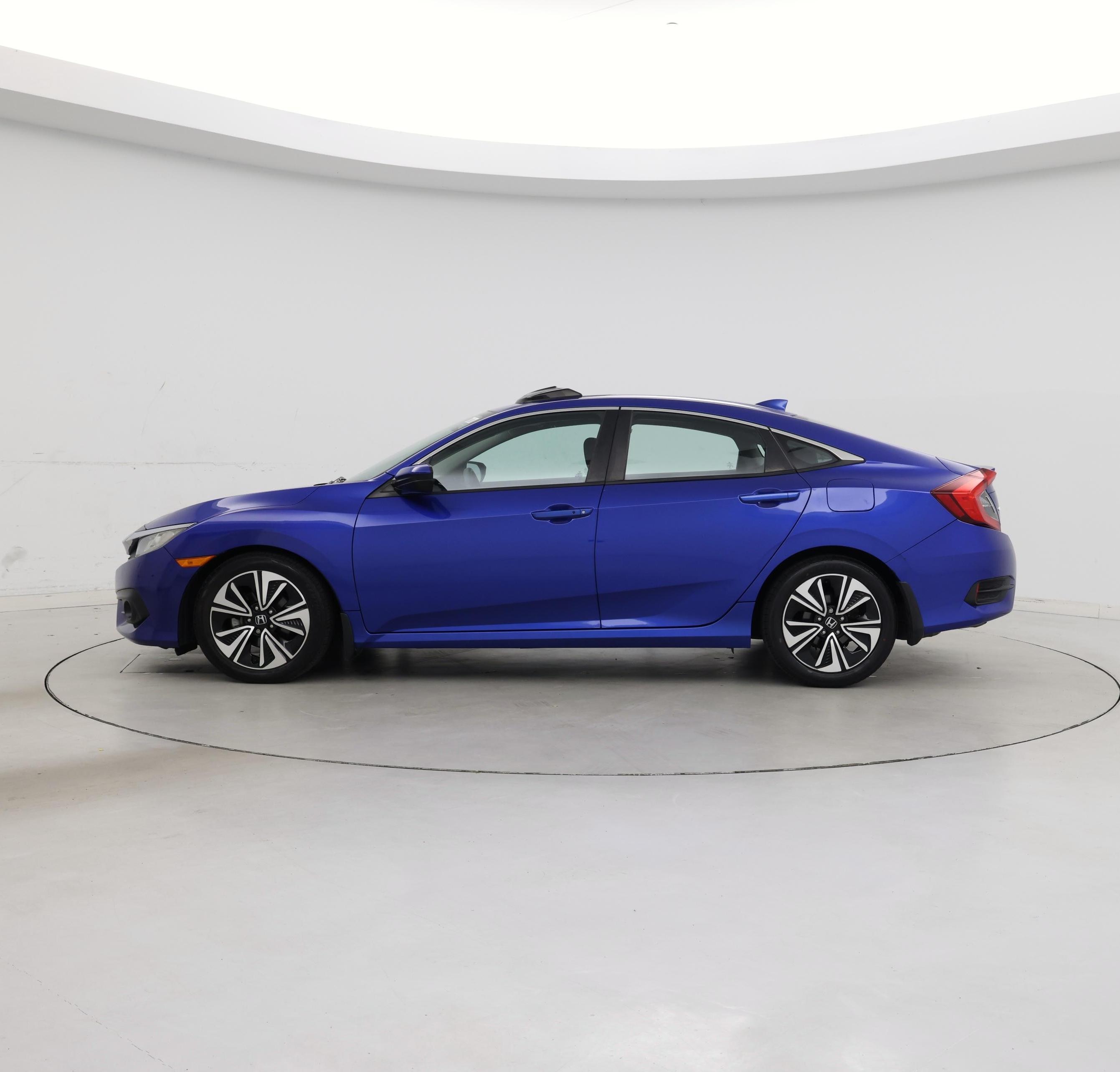 Thumbnail: 2016 Honda Civic - 3