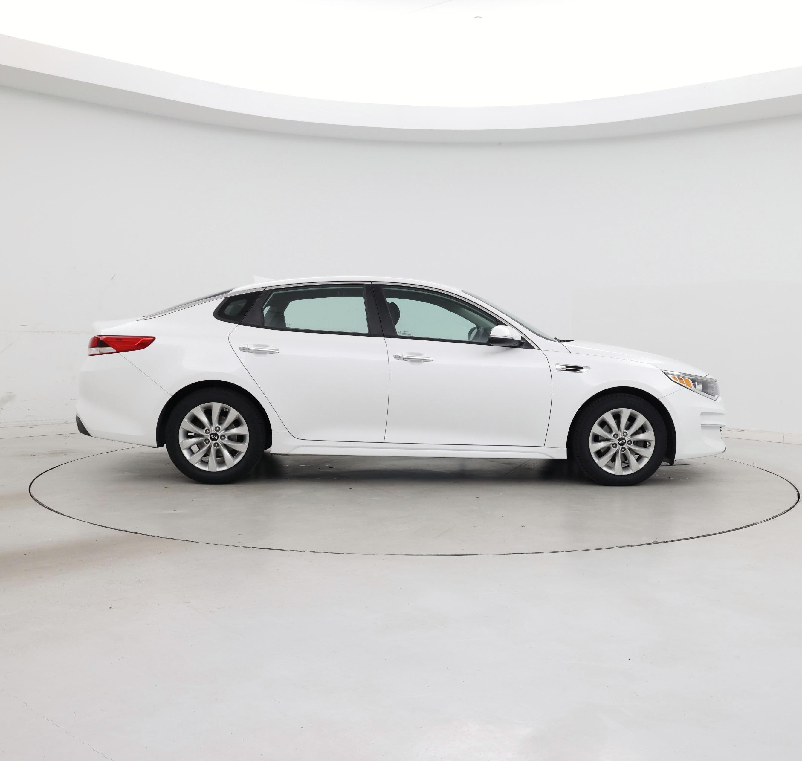 Thumbnail: 2018 Kia Optima - 7