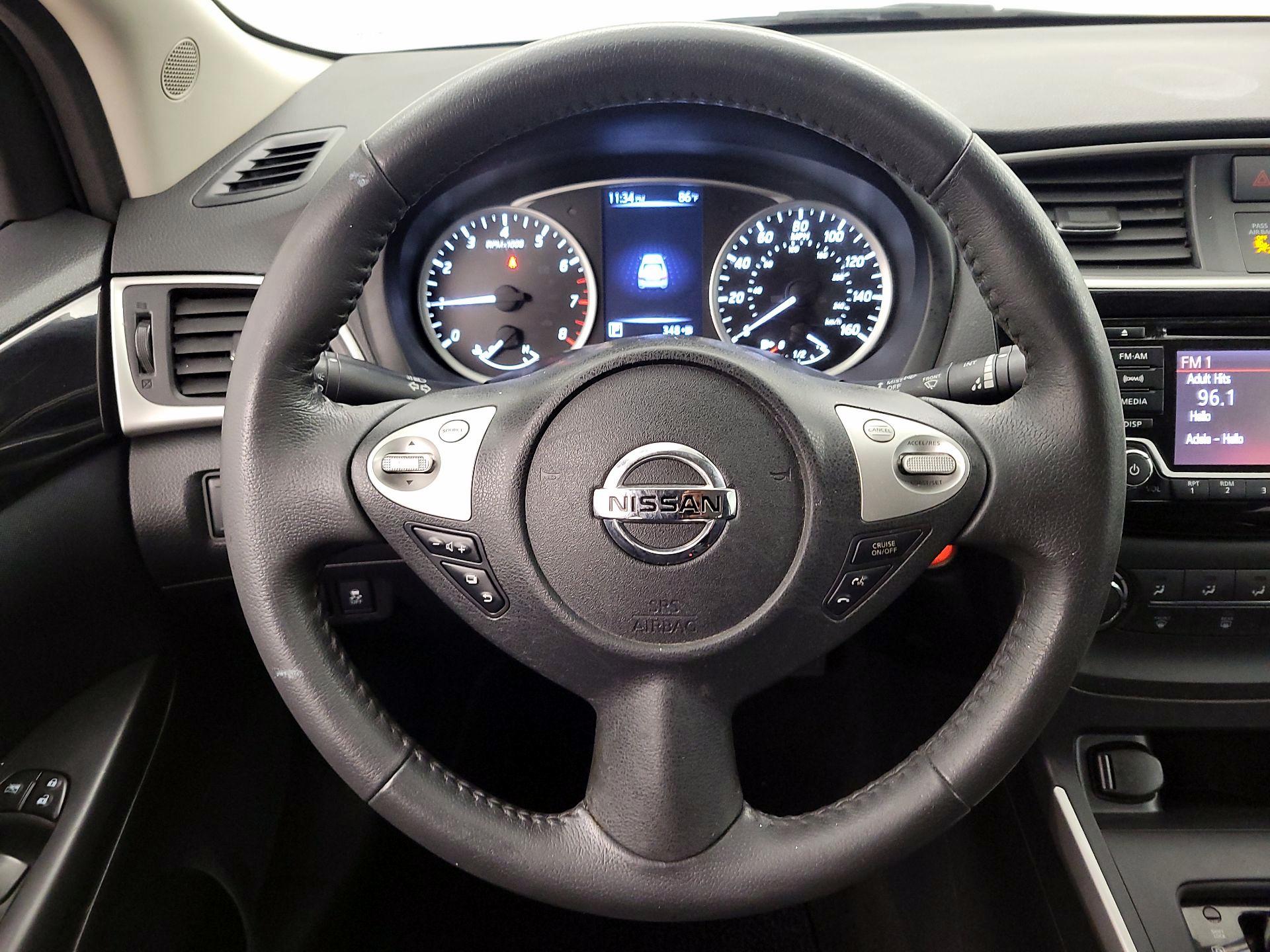 Thumbnail: 2017 Nissan Sentra - 10