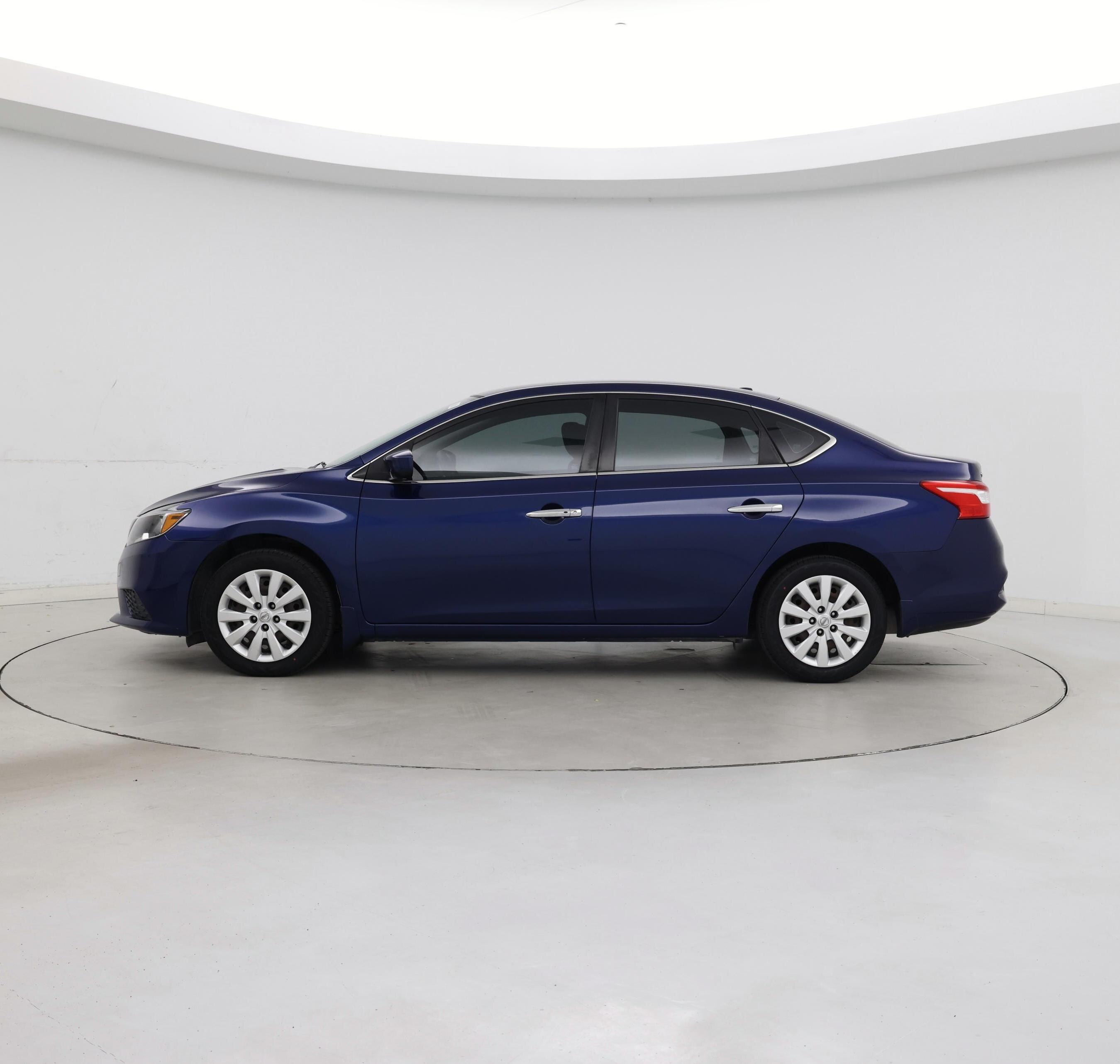 Thumbnail: 2017 Nissan Sentra - 3