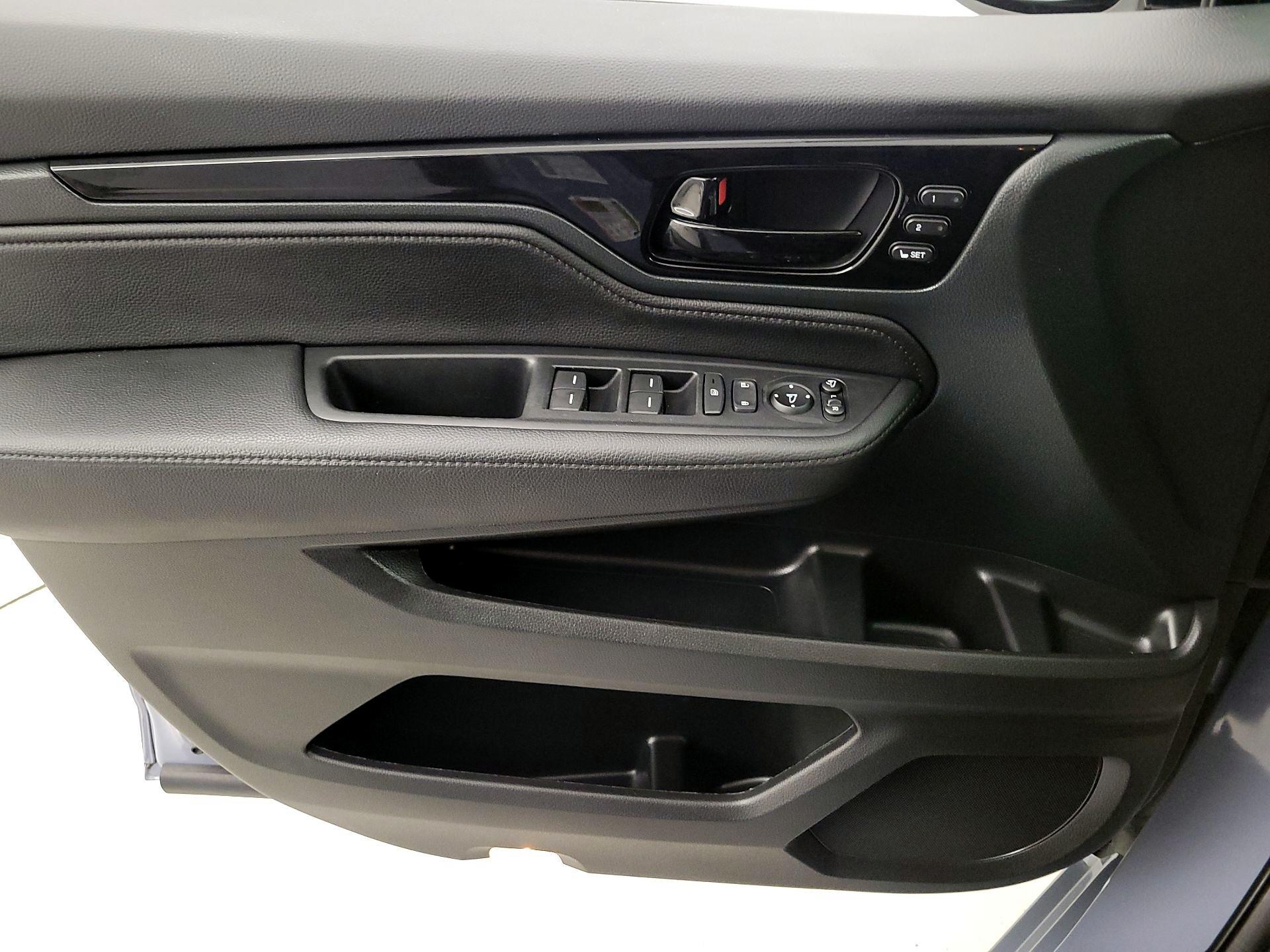 Thumbnail: 2023 Honda Odyssey - 12