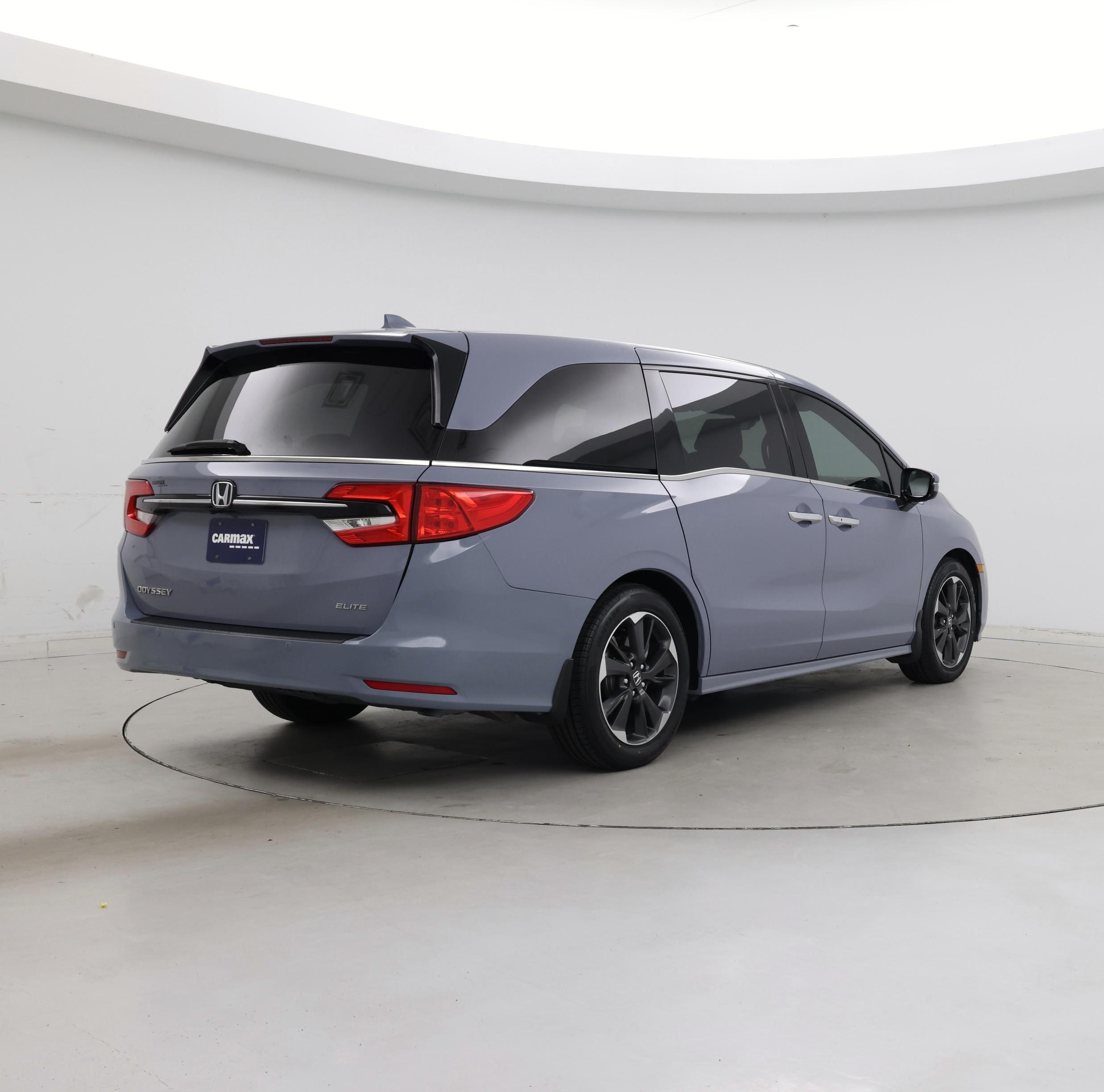 Thumbnail: 2023 Honda Odyssey - 8