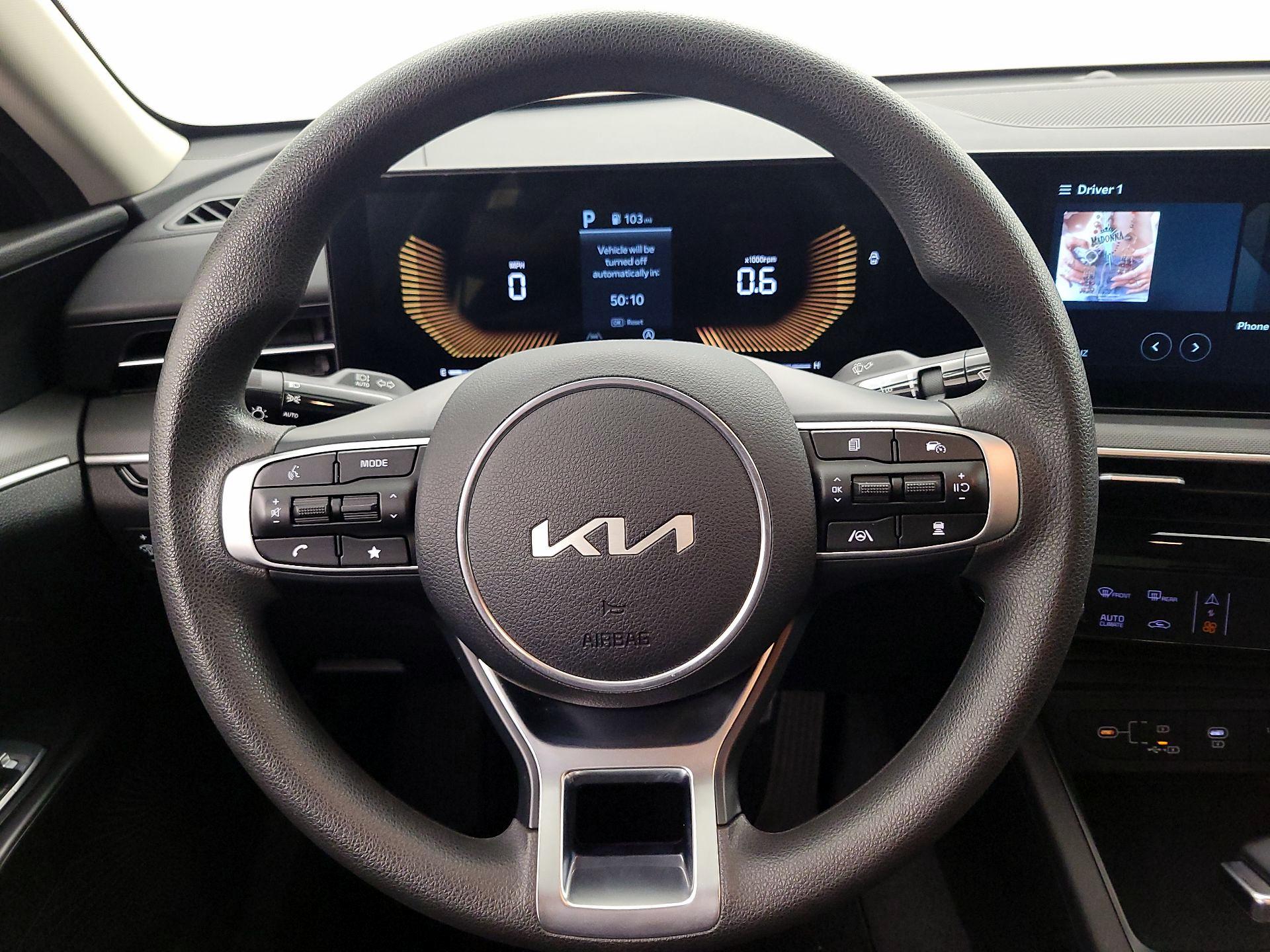 Thumbnail: 2025 Kia K5 - 10