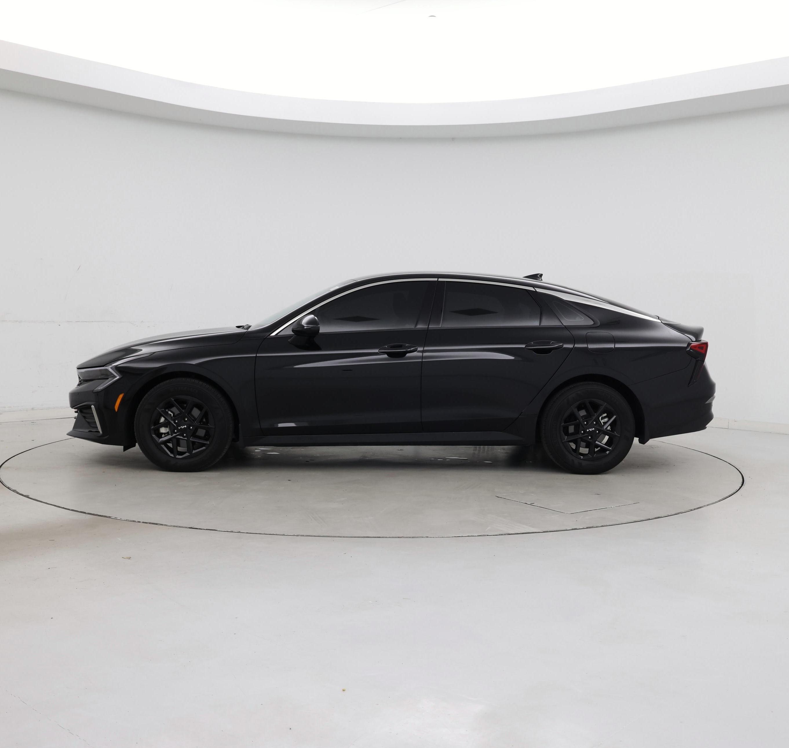Thumbnail: 2025 Kia K5 - 3