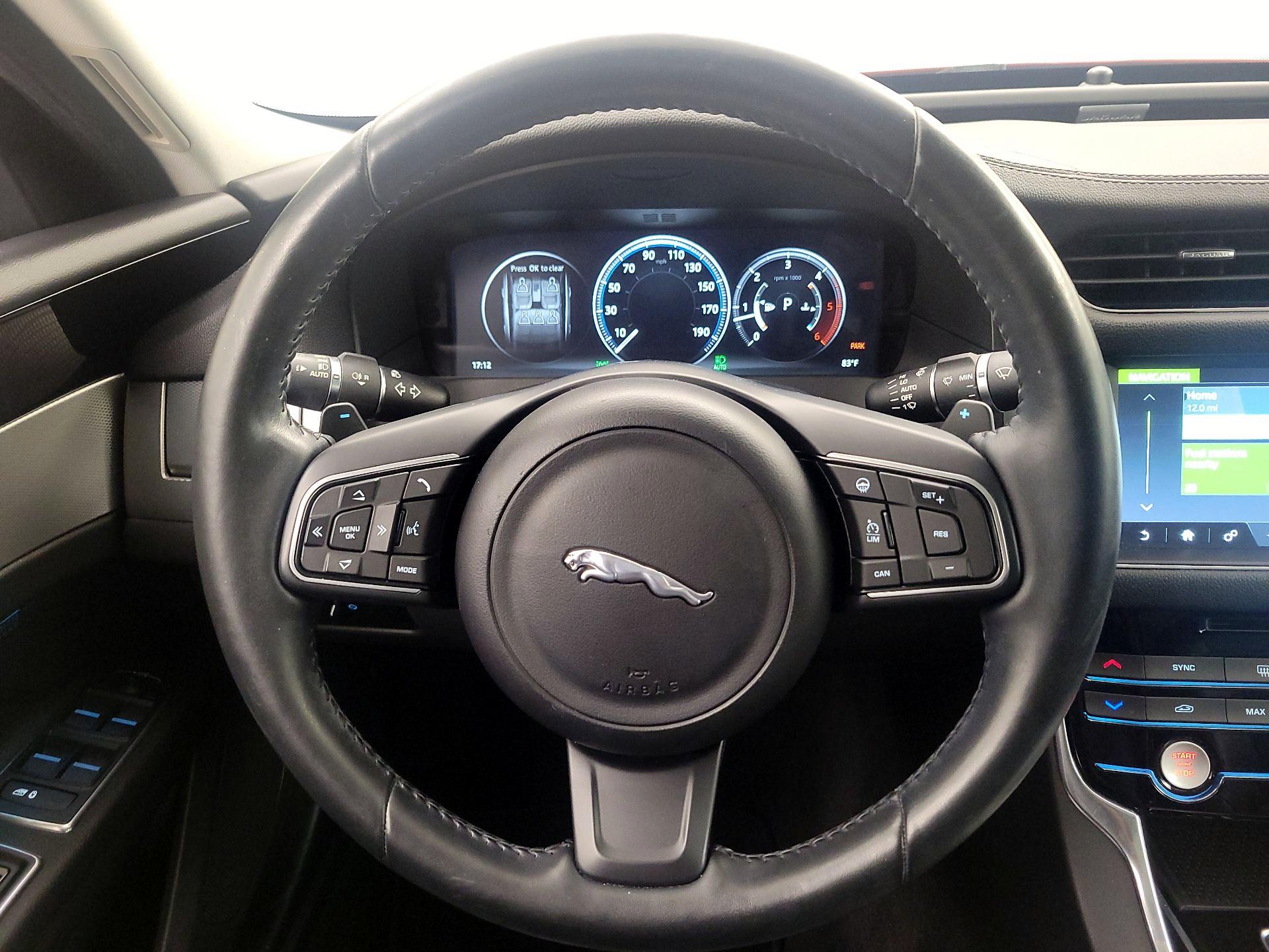 Thumbnail: 2017 Jaguar XF - 10