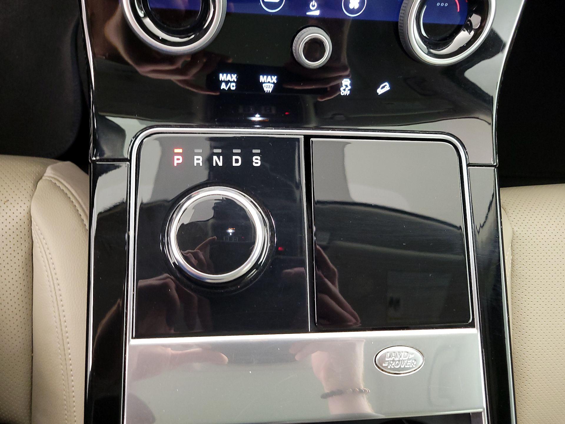 Thumbnail: 2019 Land Rover Range Rover Velar - 18
