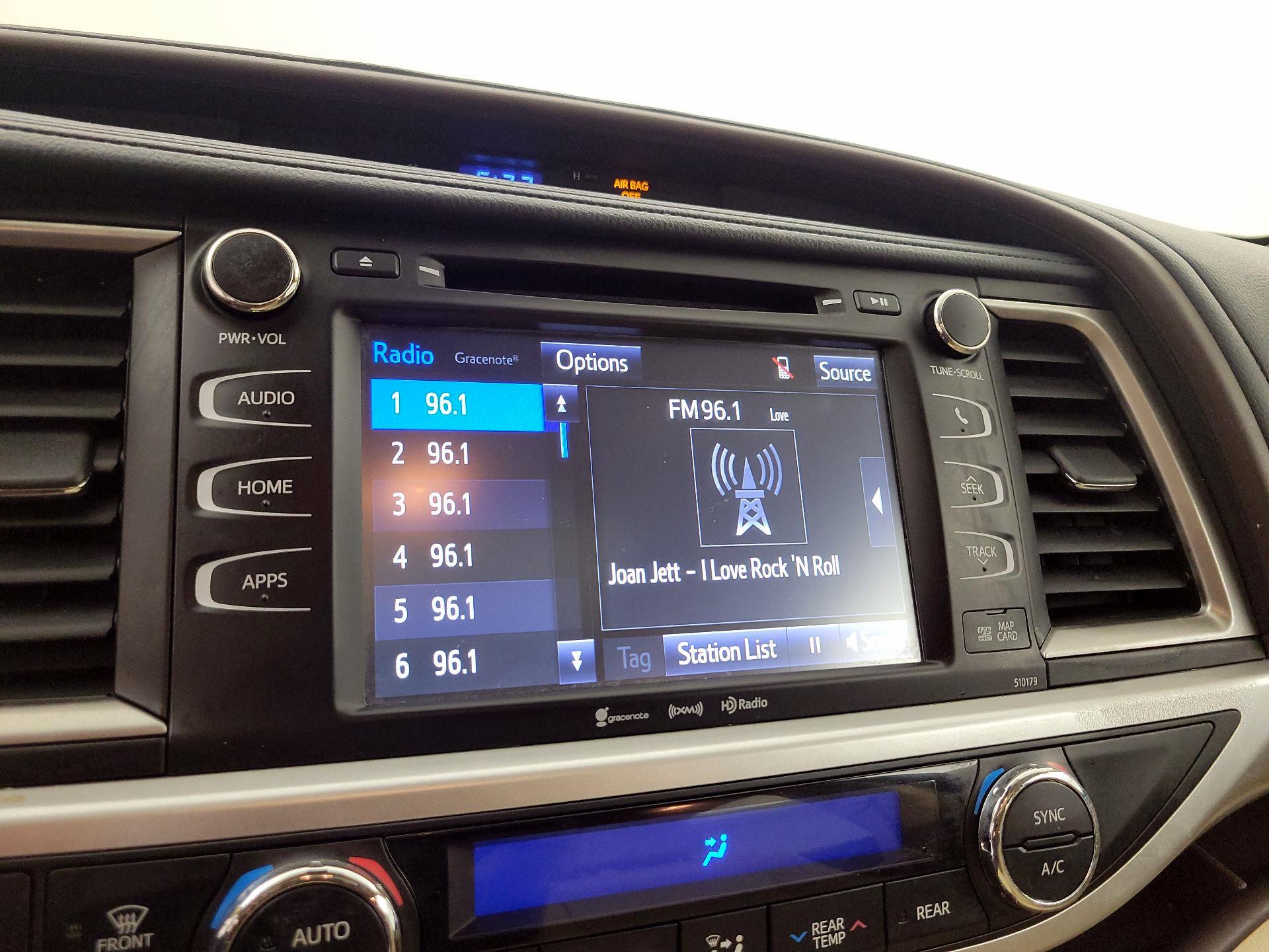 Thumbnail: 2017 Toyota Highlander - 16