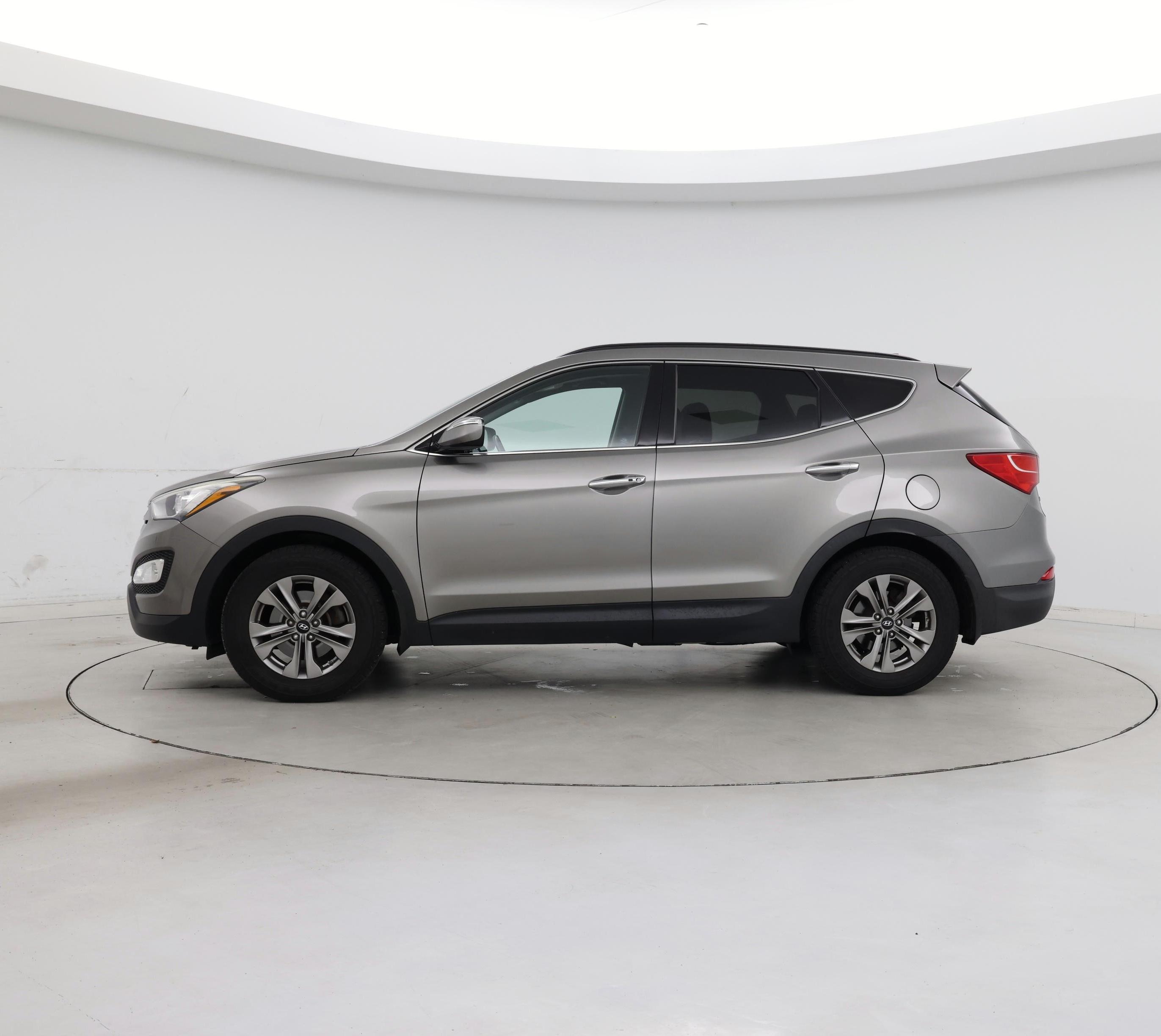 Thumbnail: 2015 Hyundai Santa Fe - 3