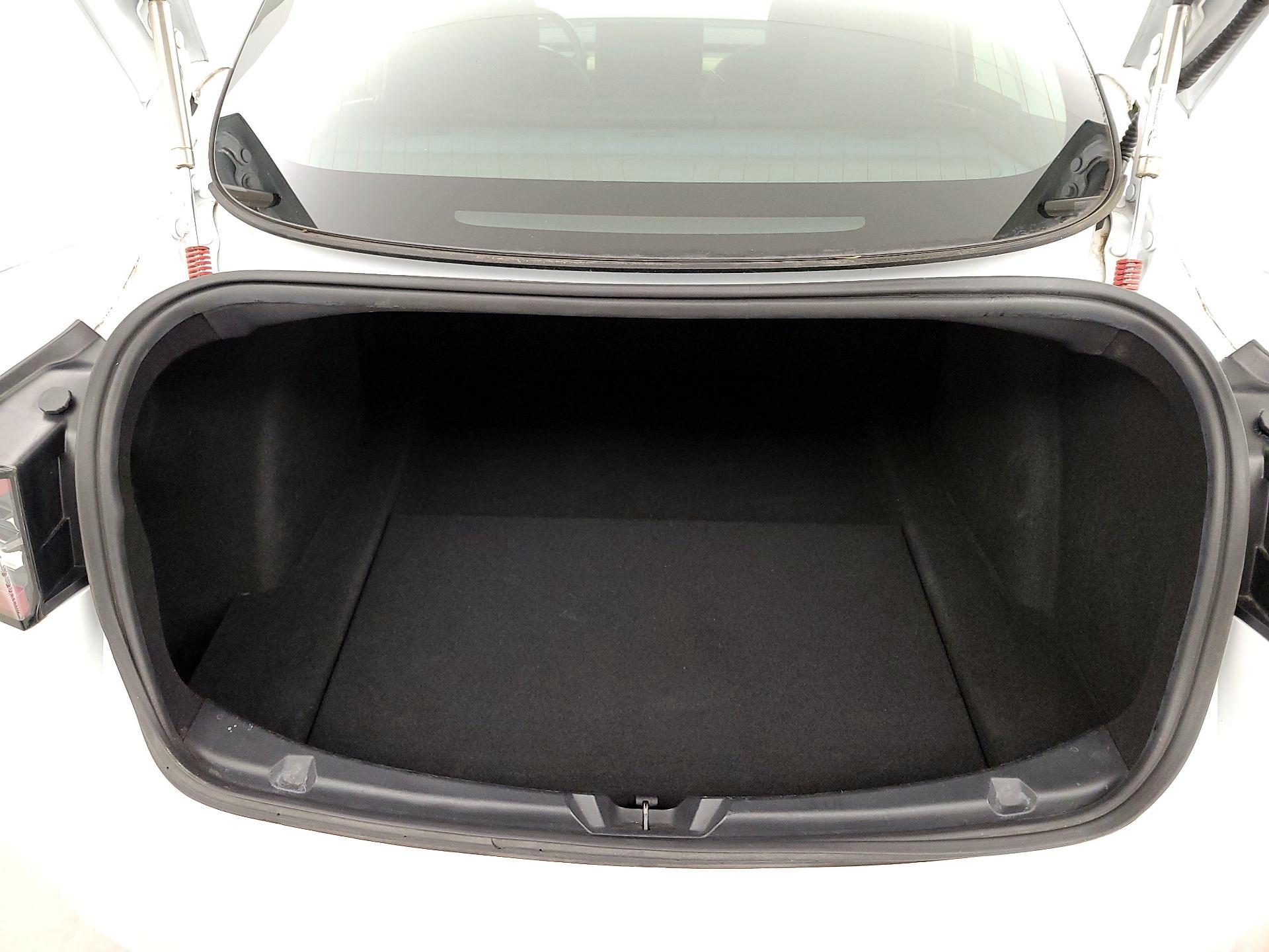 Thumbnail: 2018 Tesla Model 3 - 20