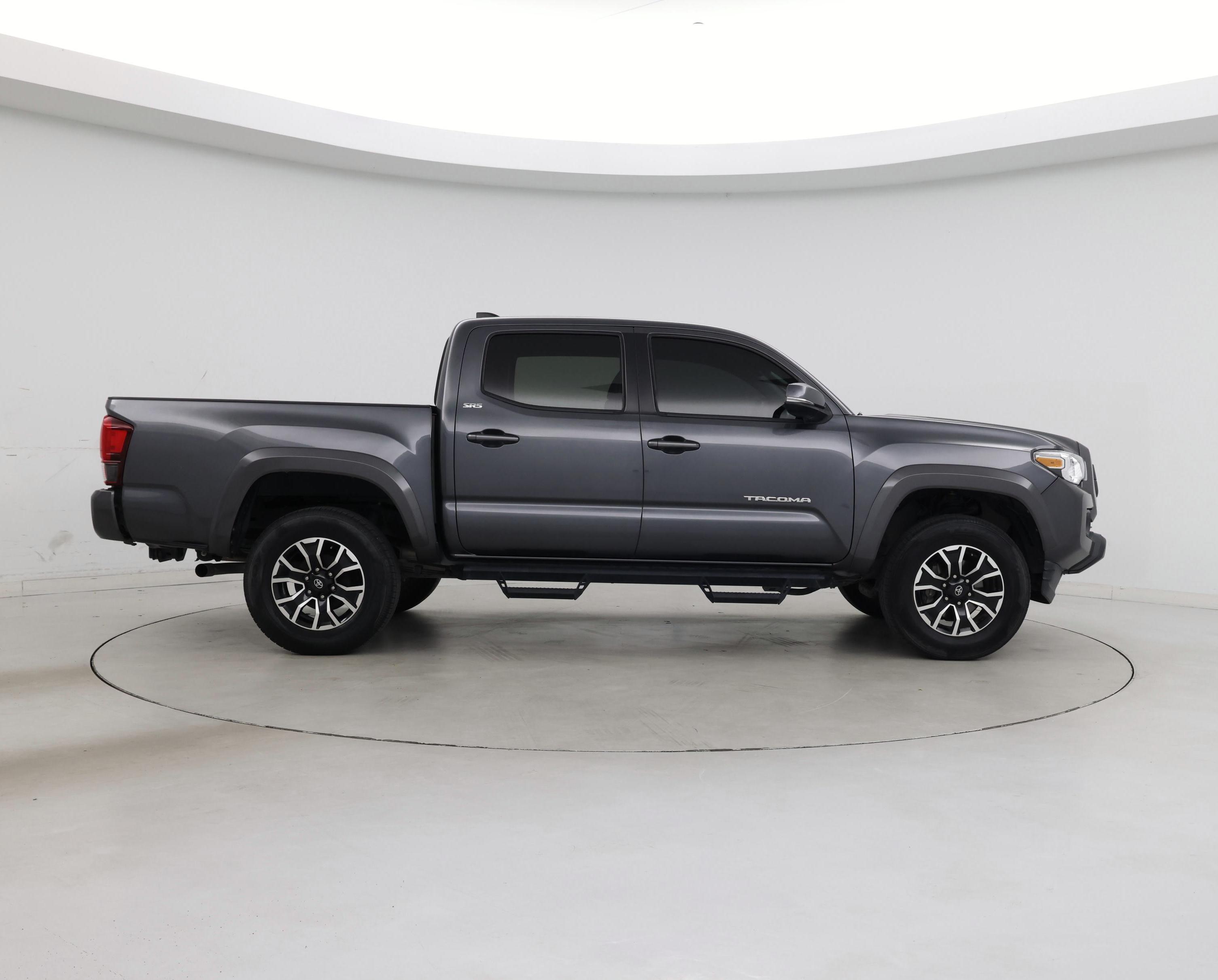 Thumbnail: 2022 Toyota Tacoma - 7