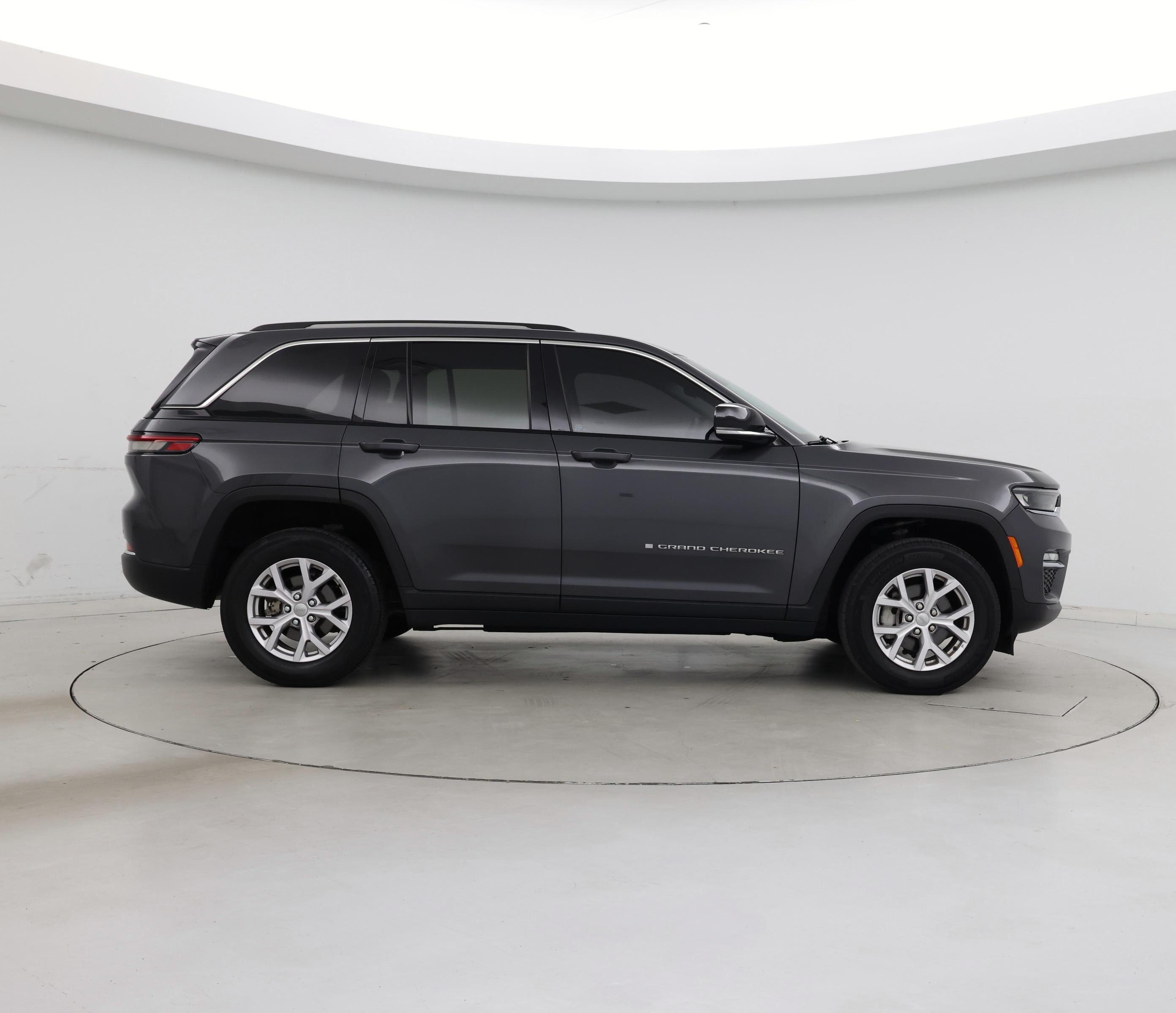 Thumbnail: 2022 Jeep Grand Cherokee - 7