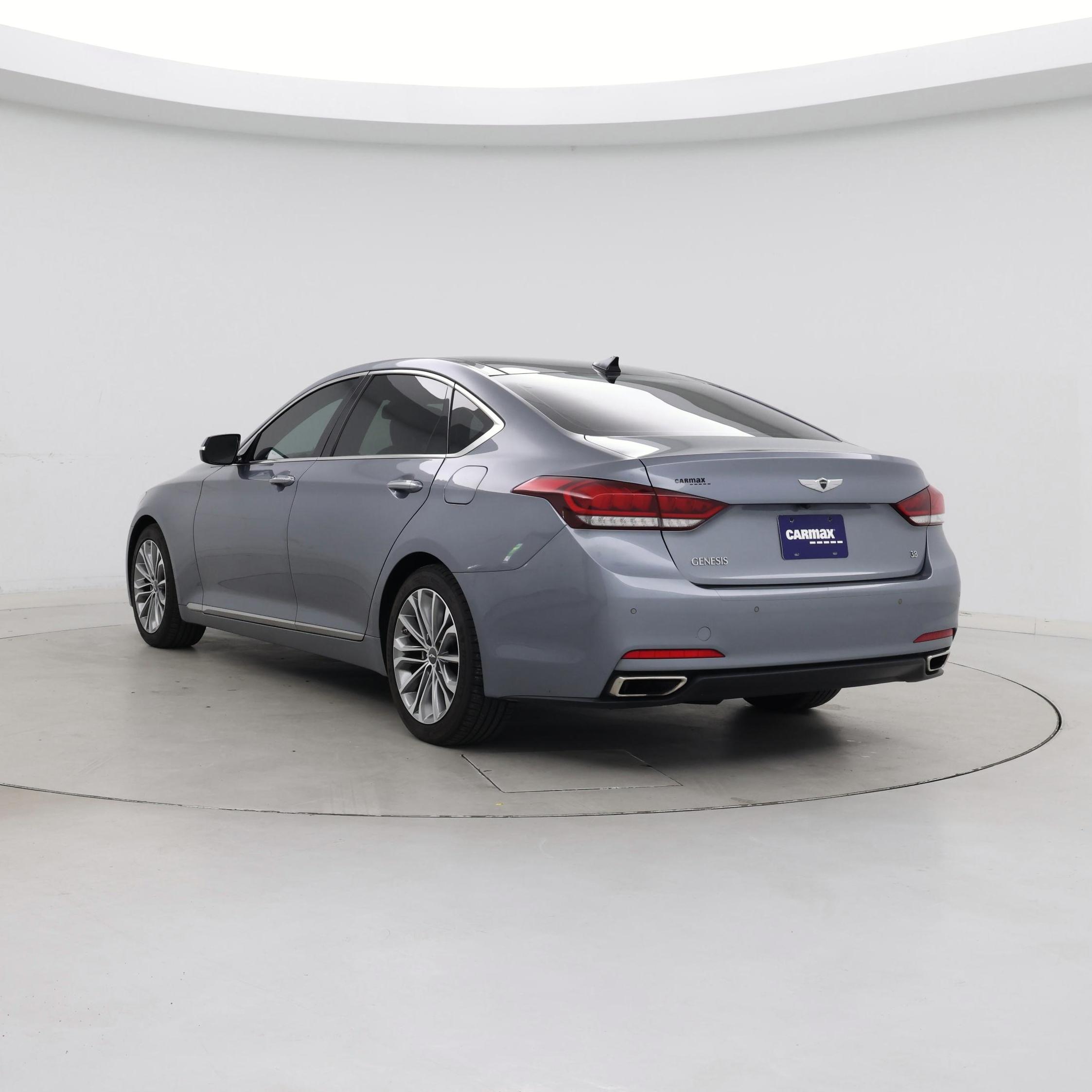 Thumbnail: 2015 Hyundai Genesis - 2