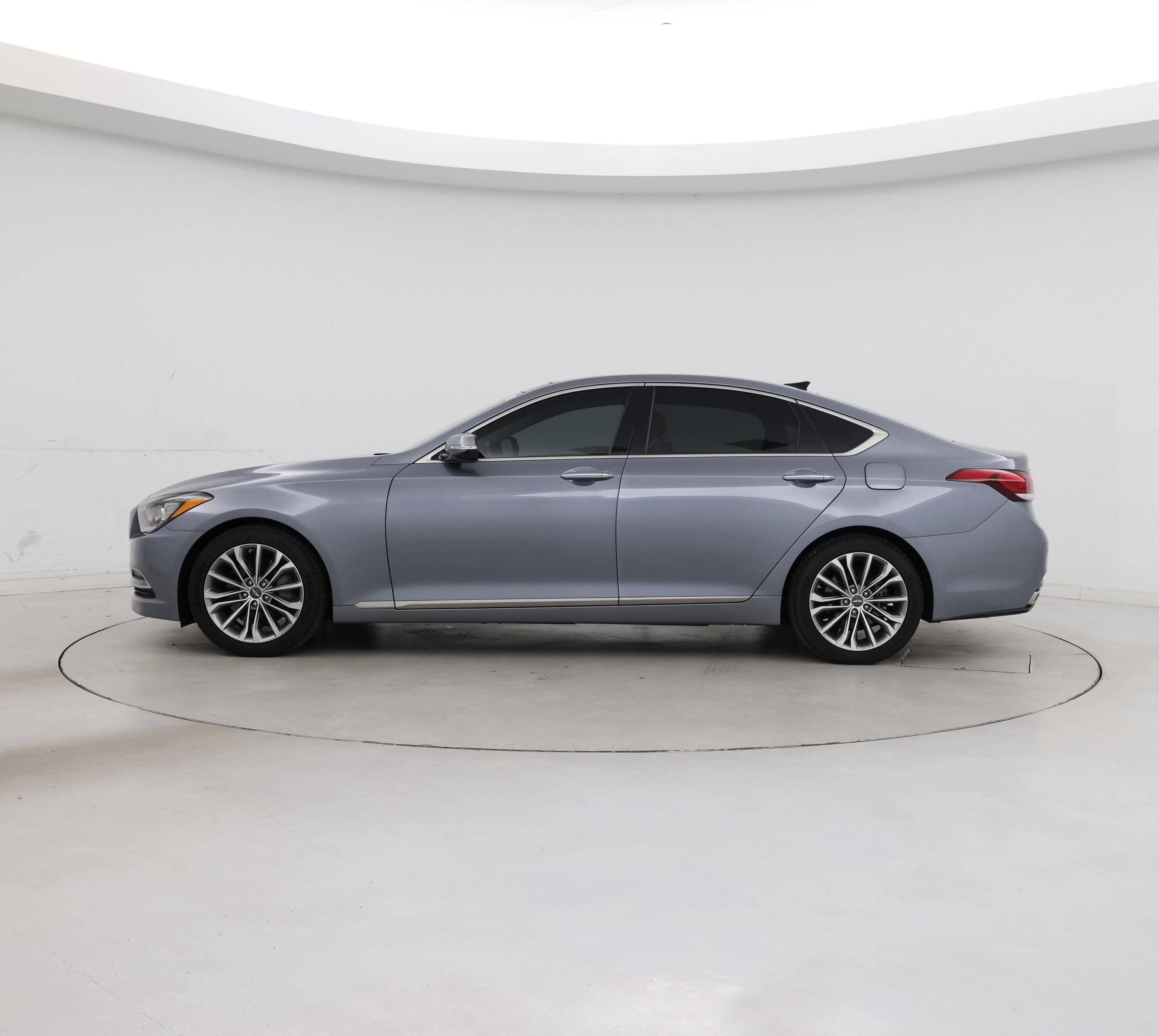 Thumbnail: 2015 Hyundai Genesis - 3