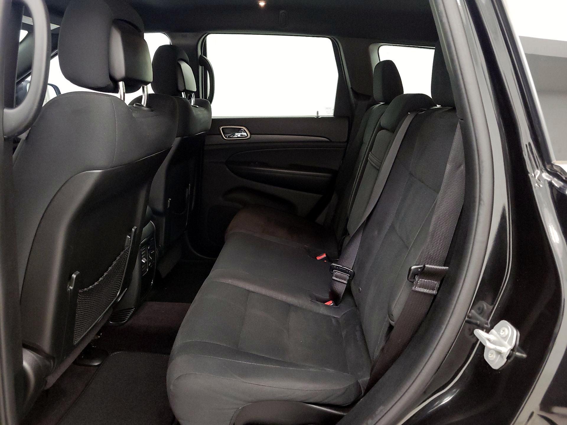 Thumbnail: 2016 Jeep Grand Cherokee - 19