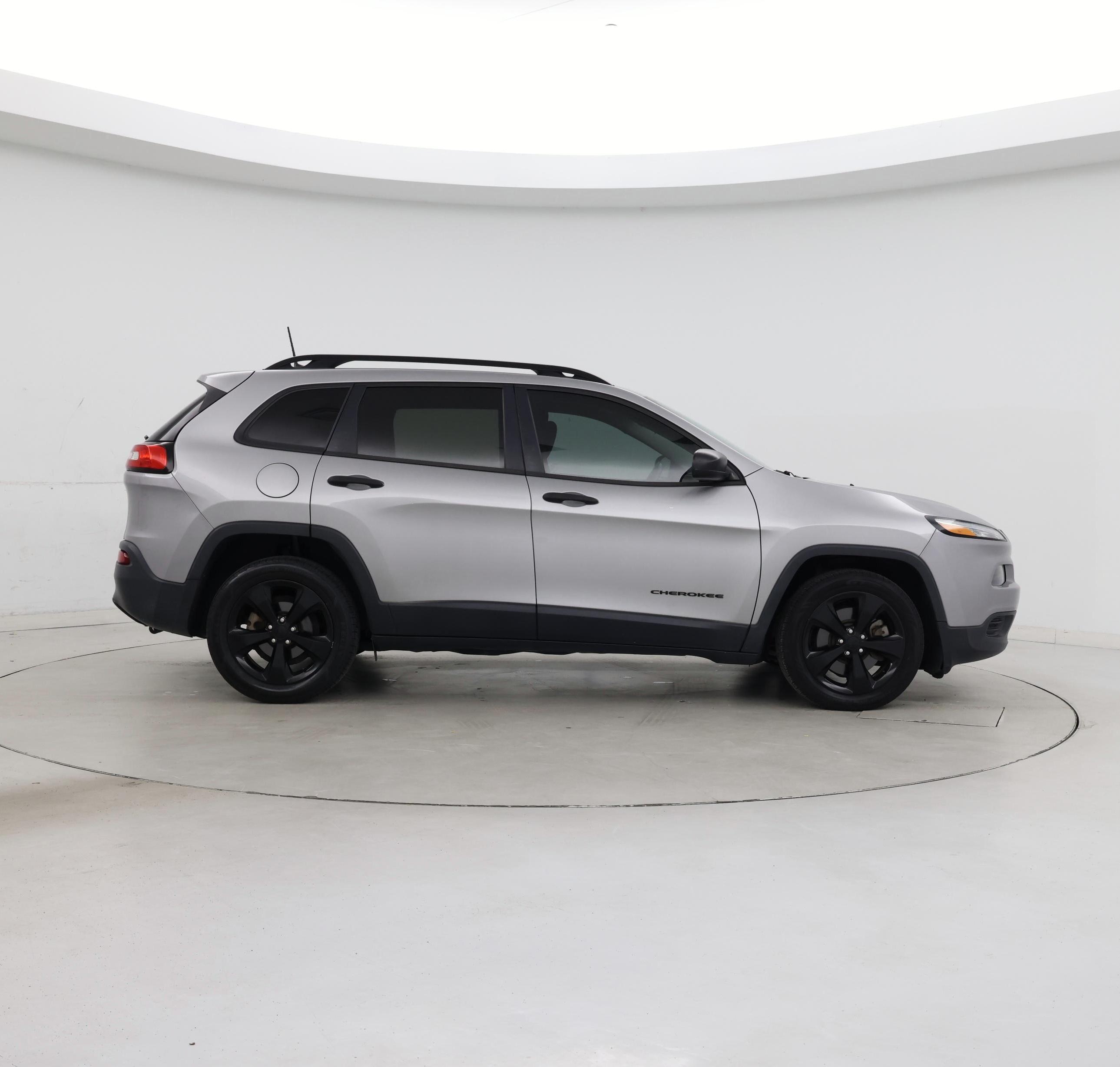 Thumbnail: 2016 Jeep Cherokee - 7