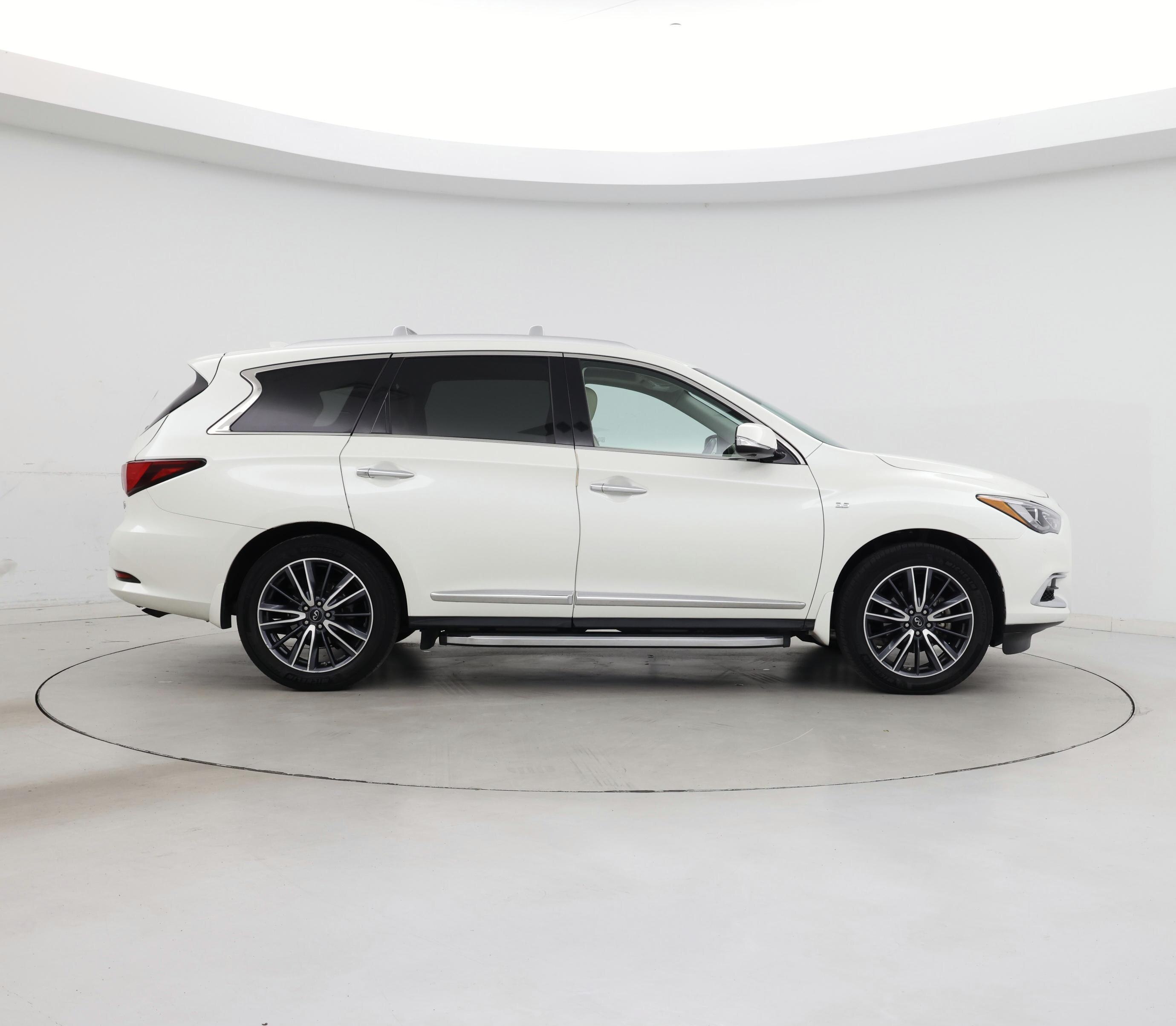 Thumbnail: 2017 INFINITI QX60 - 7