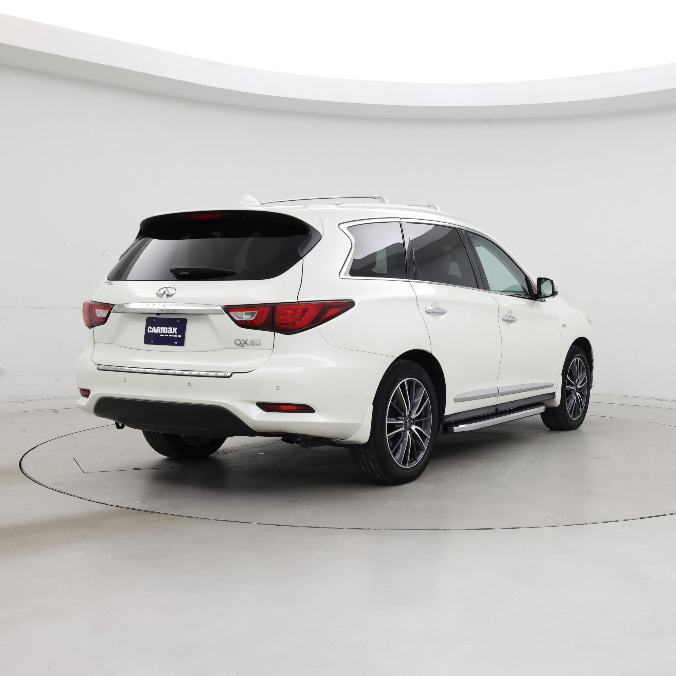 Thumbnail: 2017 INFINITI QX60 - 8