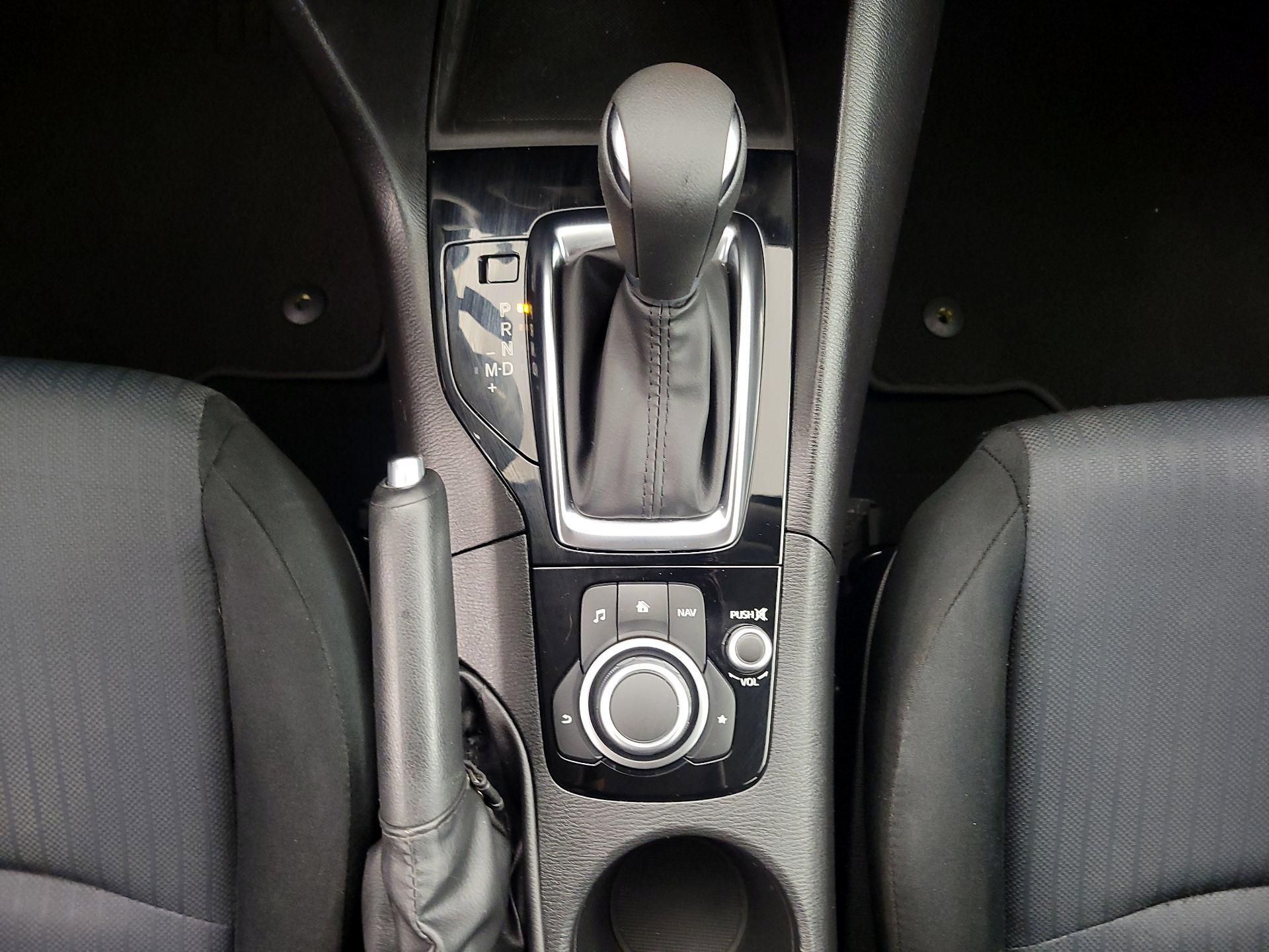 Thumbnail: 2016 Mazda Mazda3 - 17