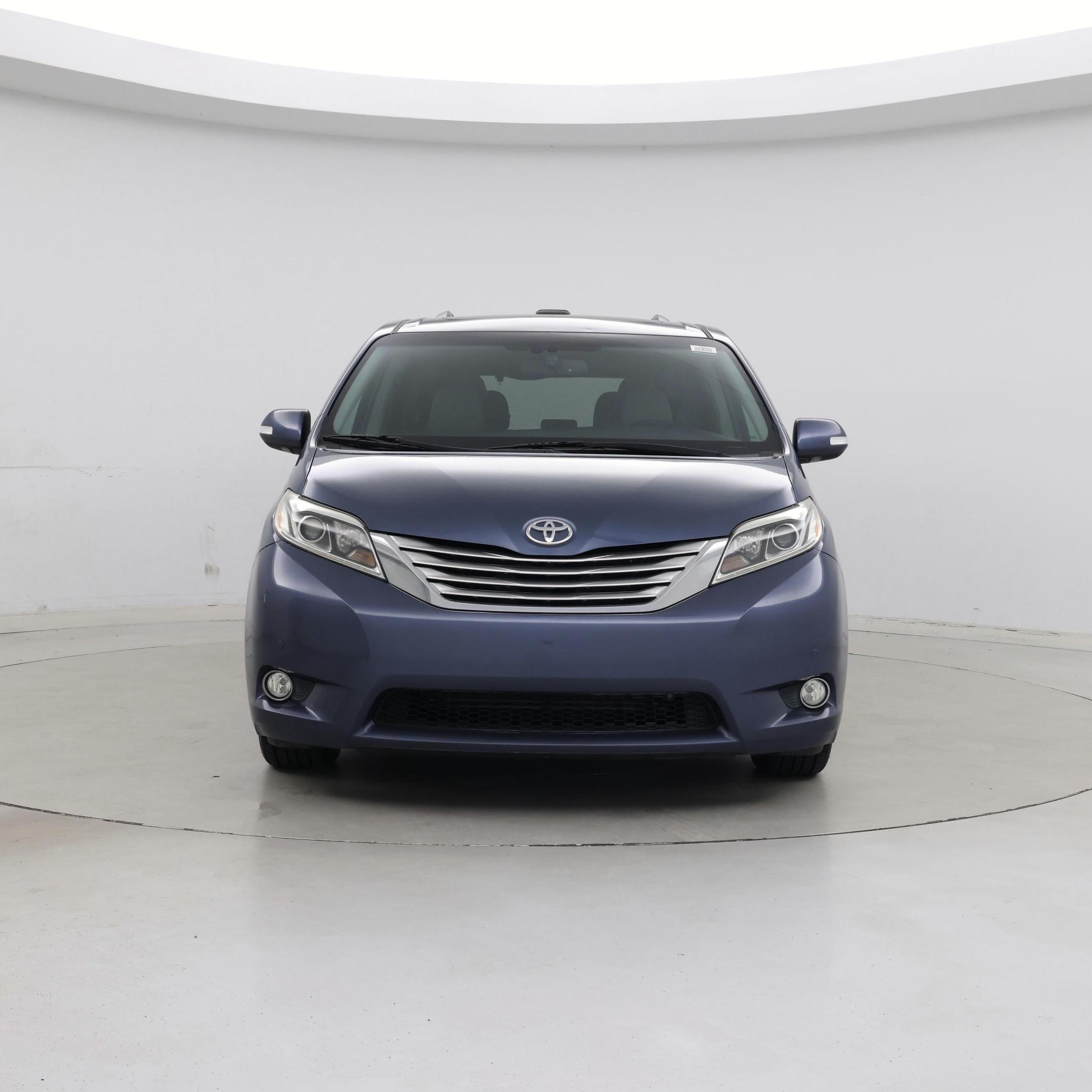 Thumbnail: 2017 Toyota Sienna - 5