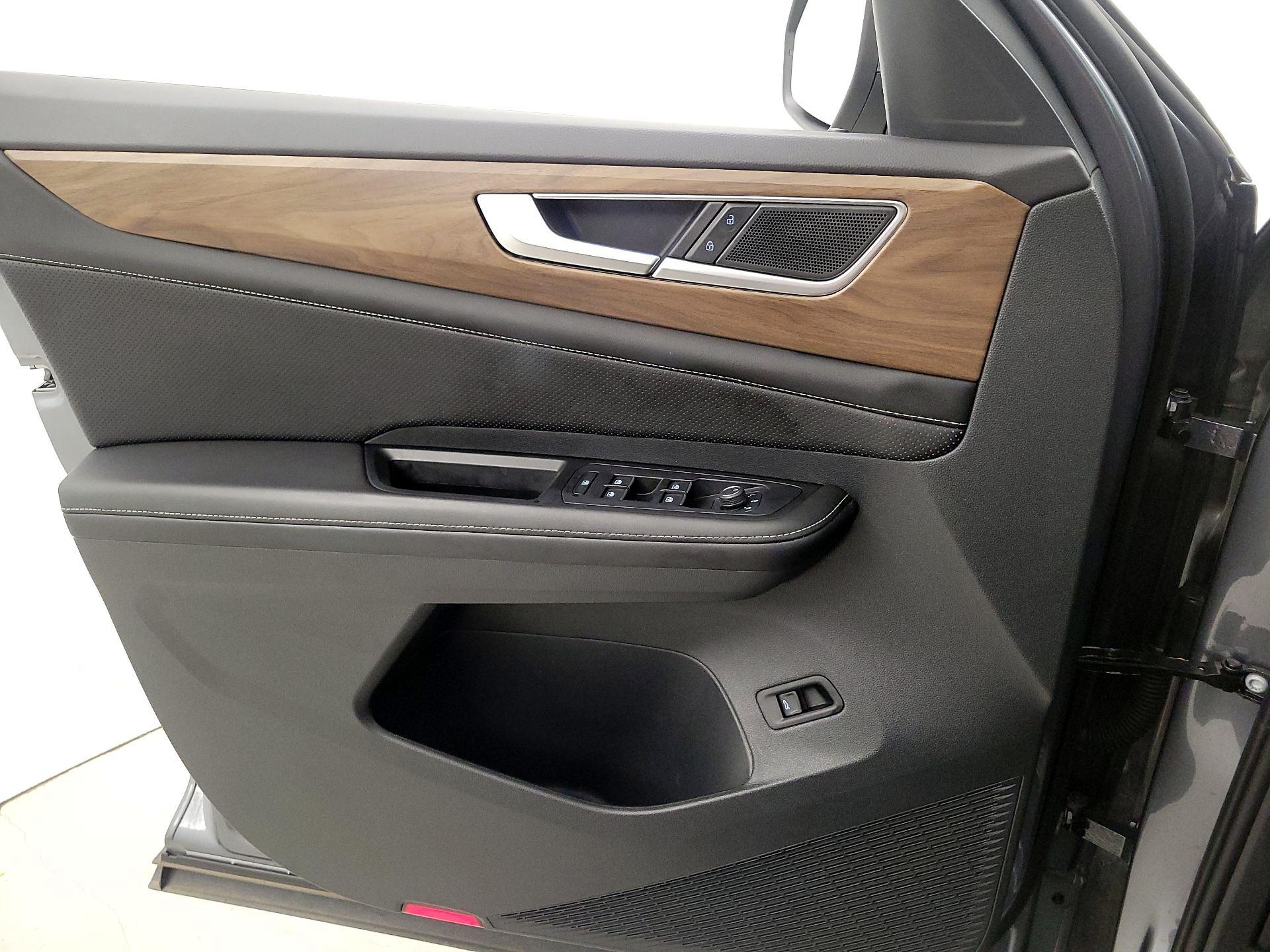 Thumbnail: 2024 Volkswagen Atlas - 12