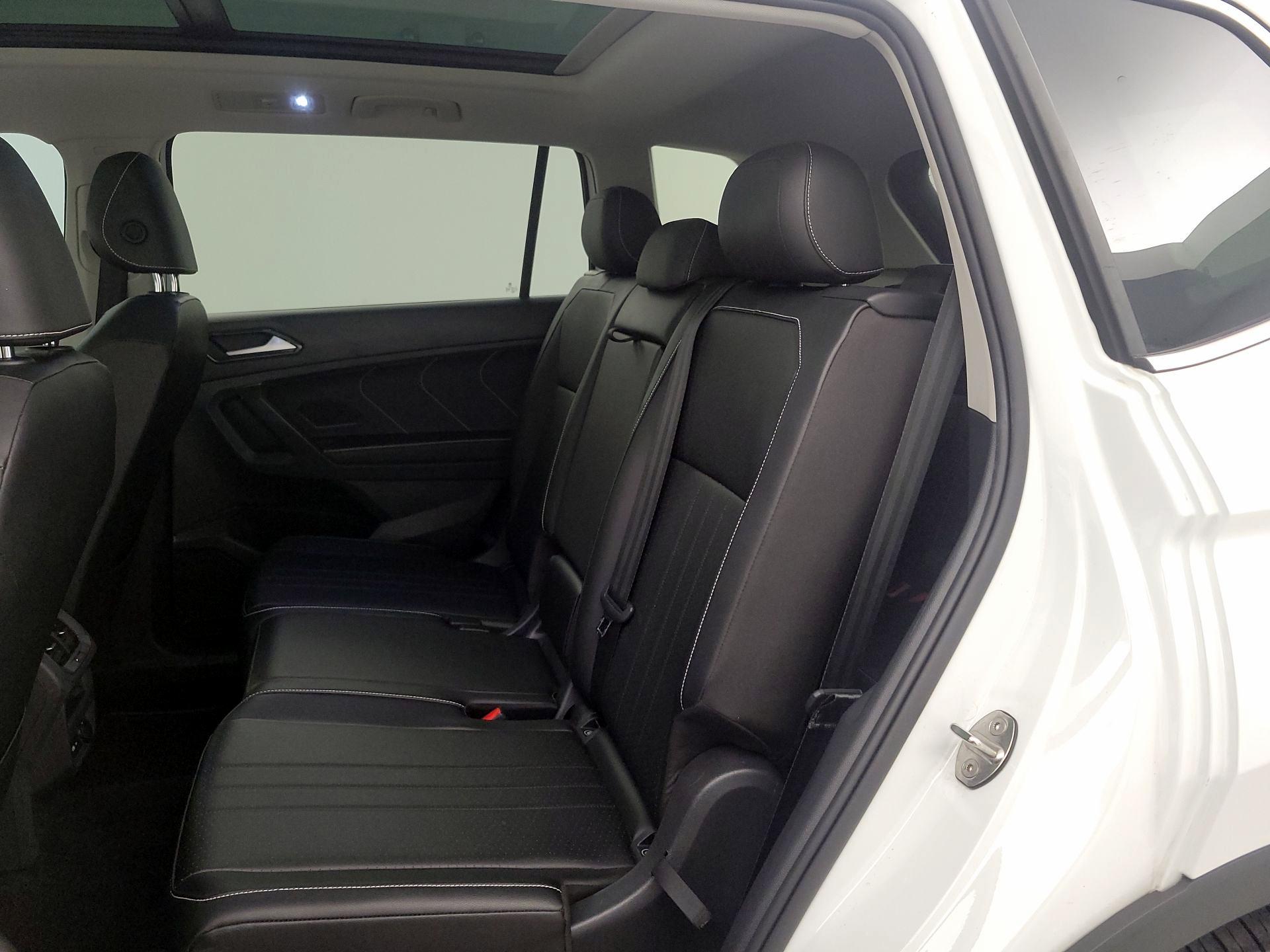 Thumbnail: 2022 Volkswagen Tiguan - 20