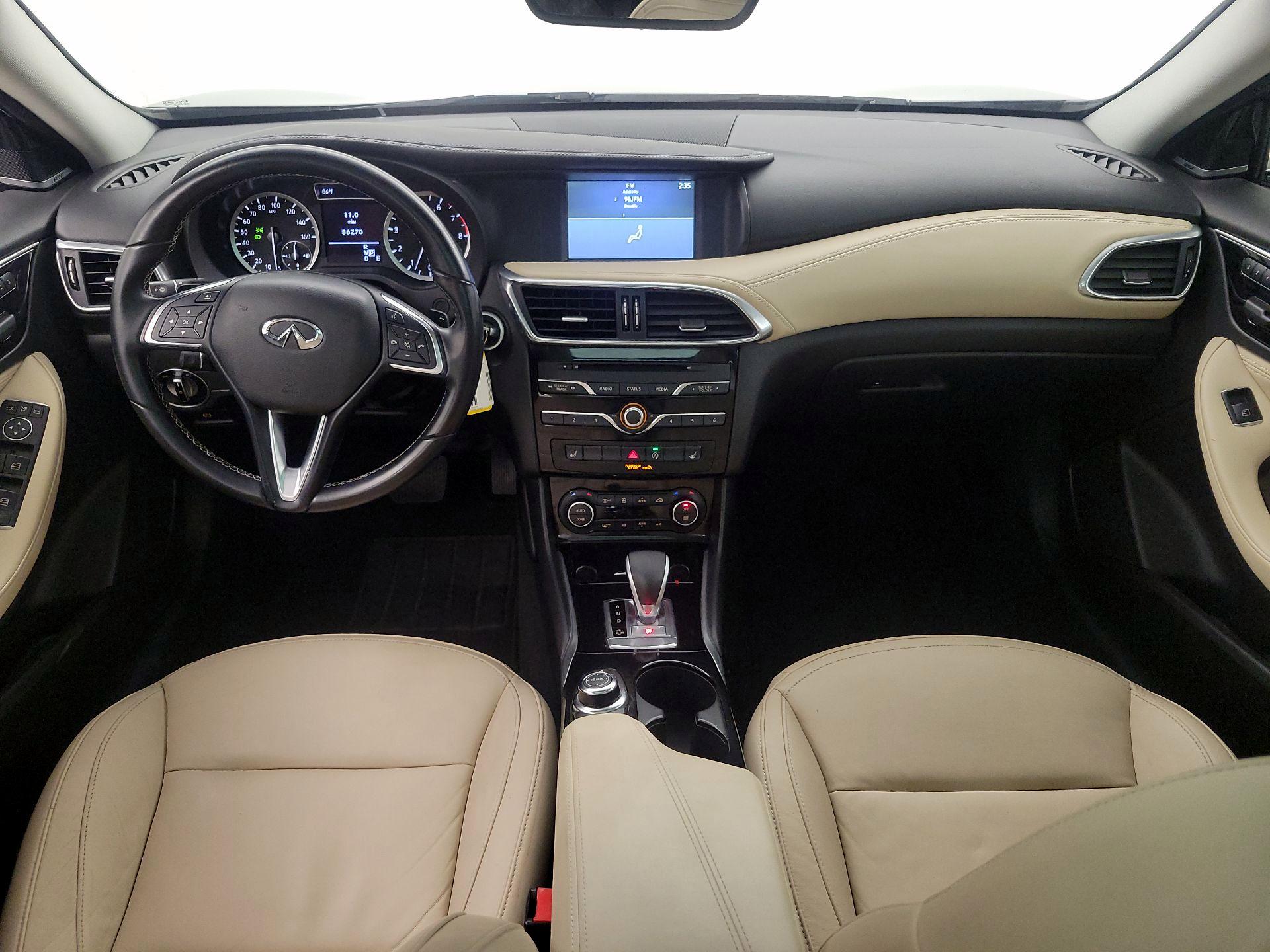 Thumbnail: 2017 INFINITI QX30 - 9