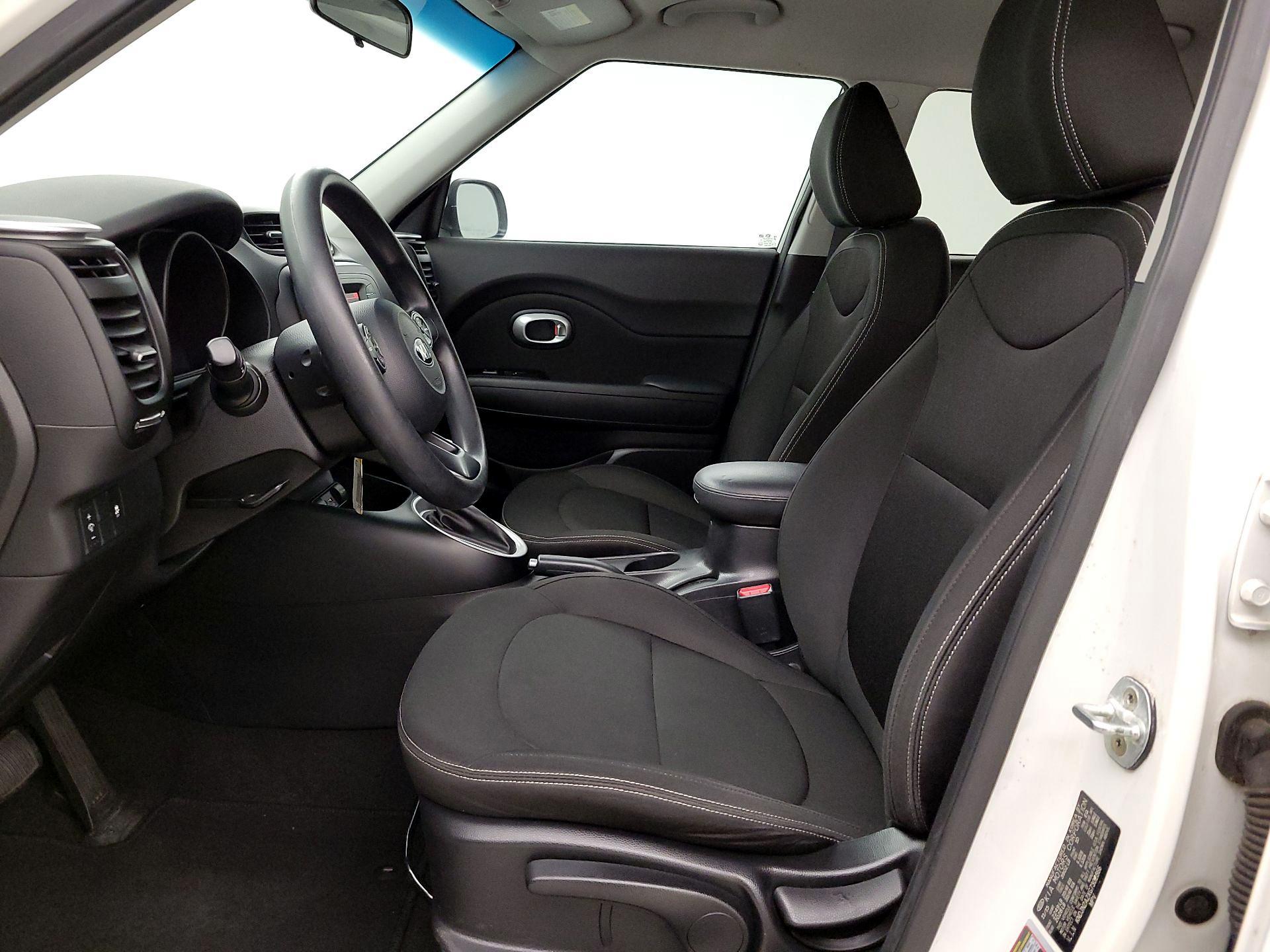 Thumbnail: 2016 Kia Soul - 11