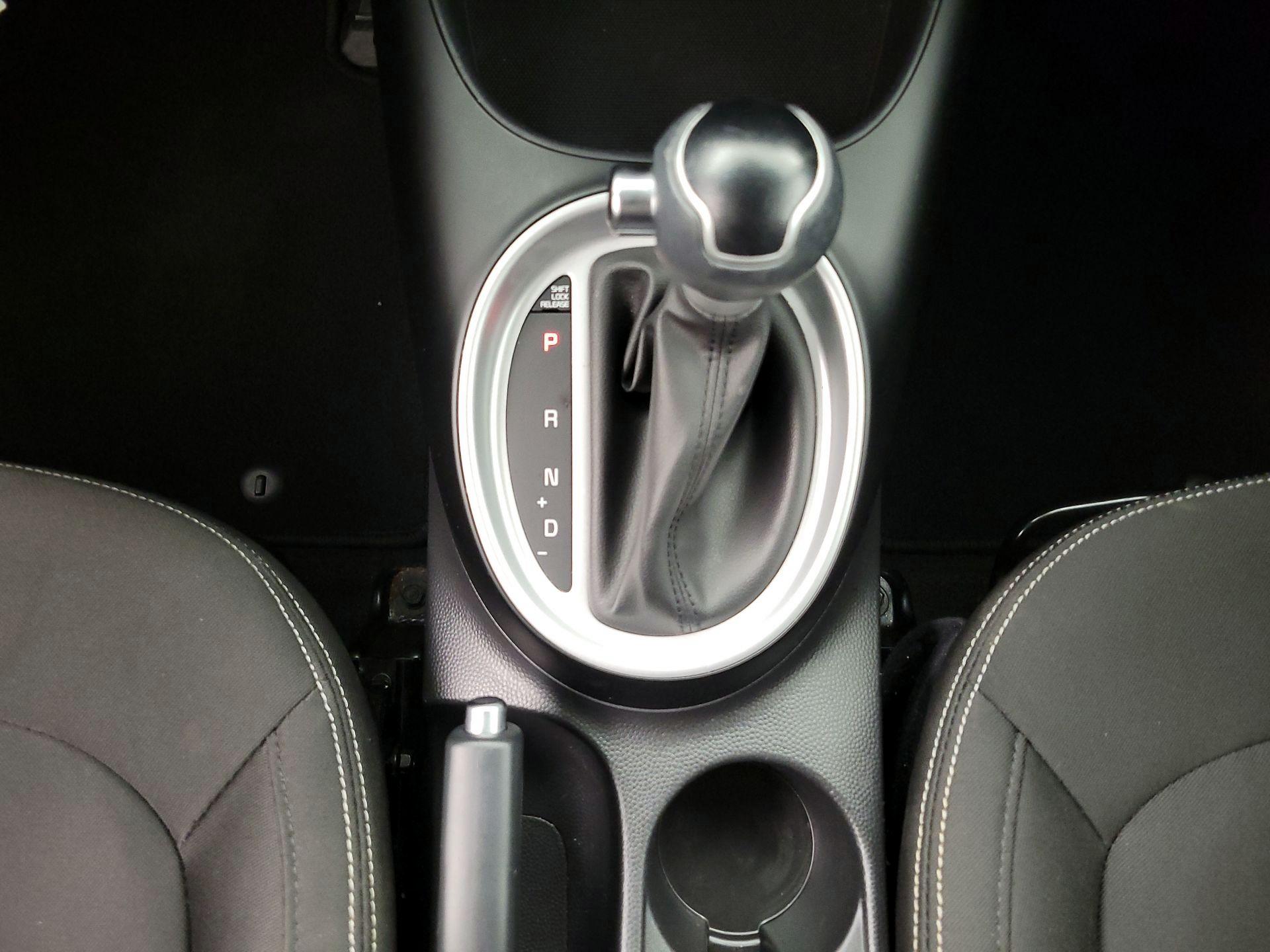 Thumbnail: 2016 Kia Soul - 16