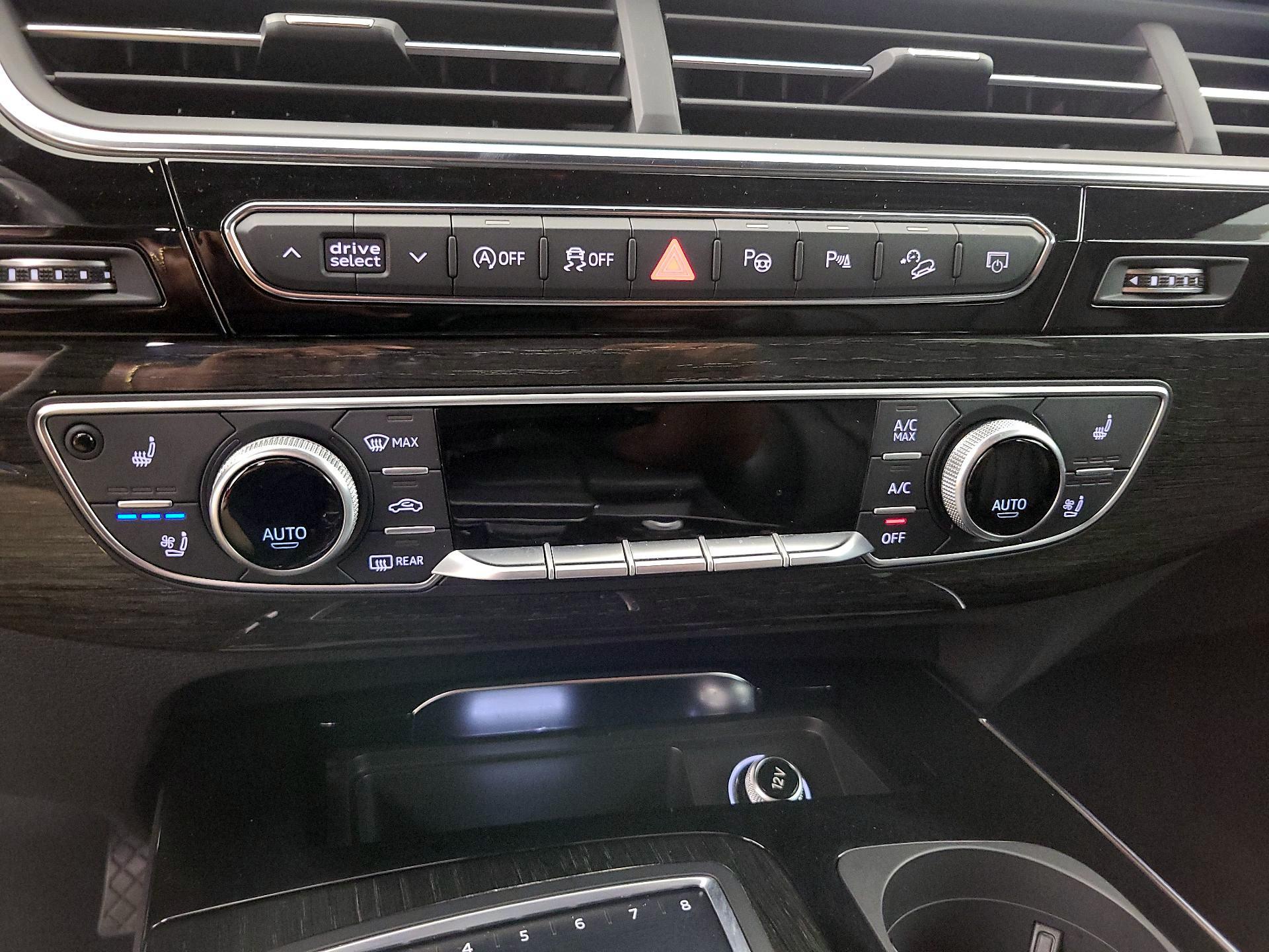 Thumbnail: 2019 Audi Q7 - 17