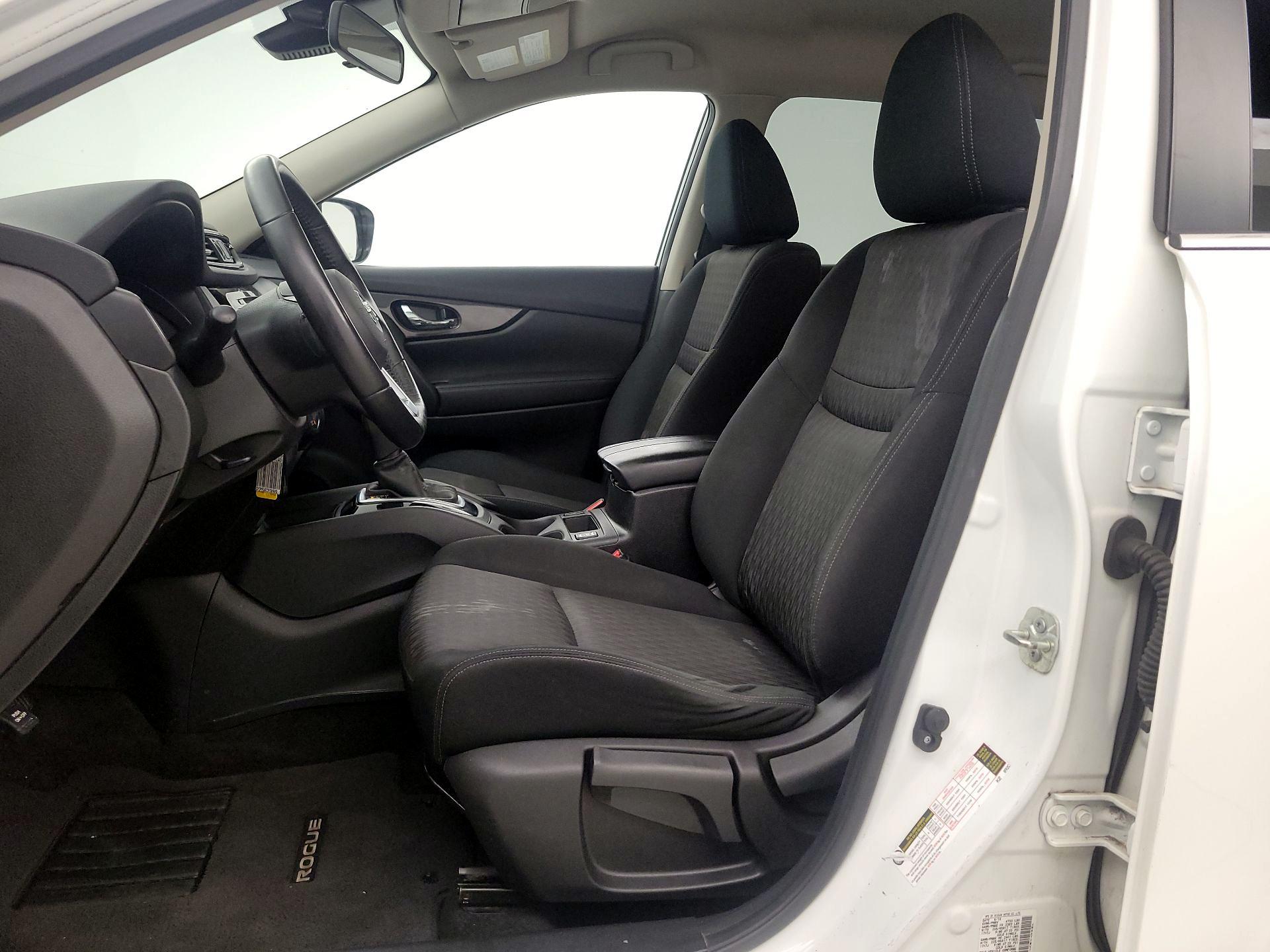 Thumbnail: 2020 Nissan Rogue - 11