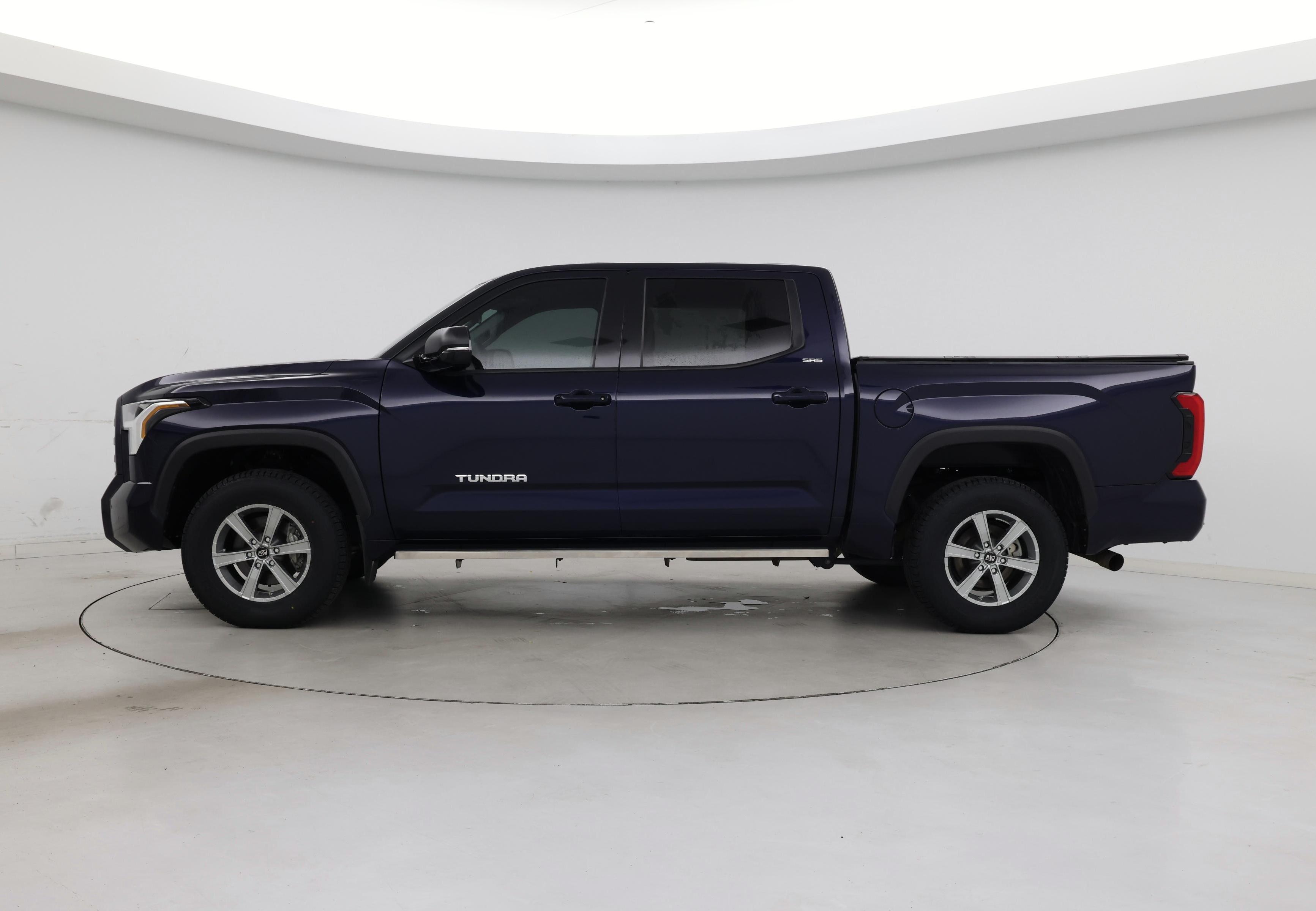 Thumbnail: 2023 Toyota Tundra - 3