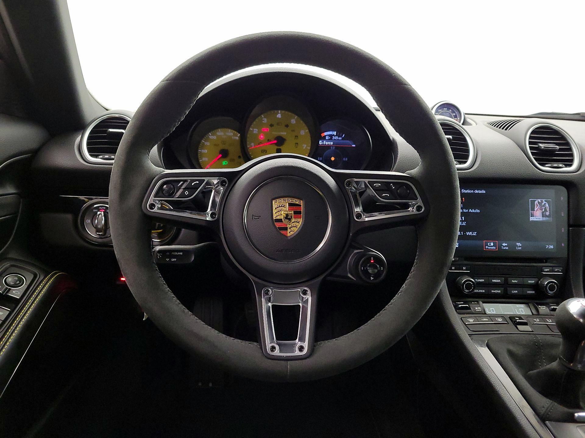 Thumbnail: 2021 Porsche 718 Cayman - 10