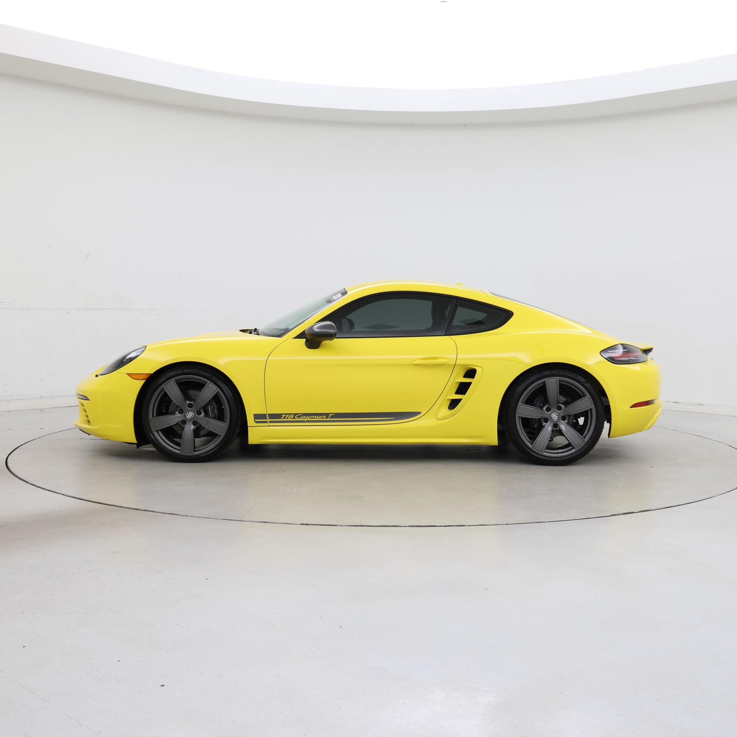 Thumbnail: 2021 Porsche 718 Cayman - 3