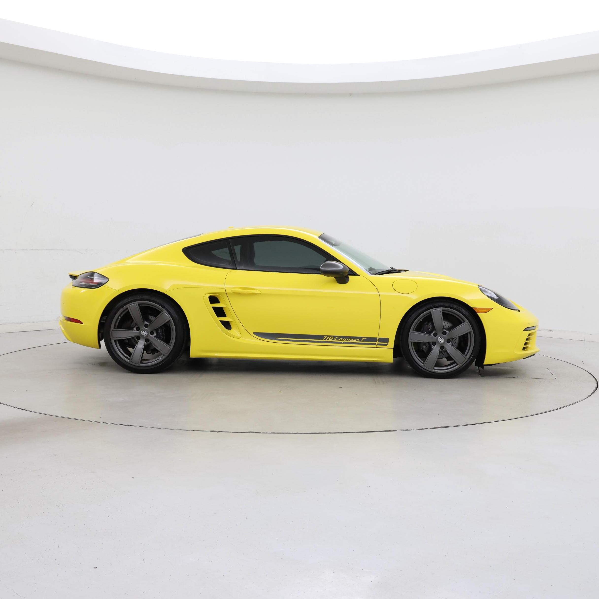 Thumbnail: 2021 Porsche 718 Cayman - 7