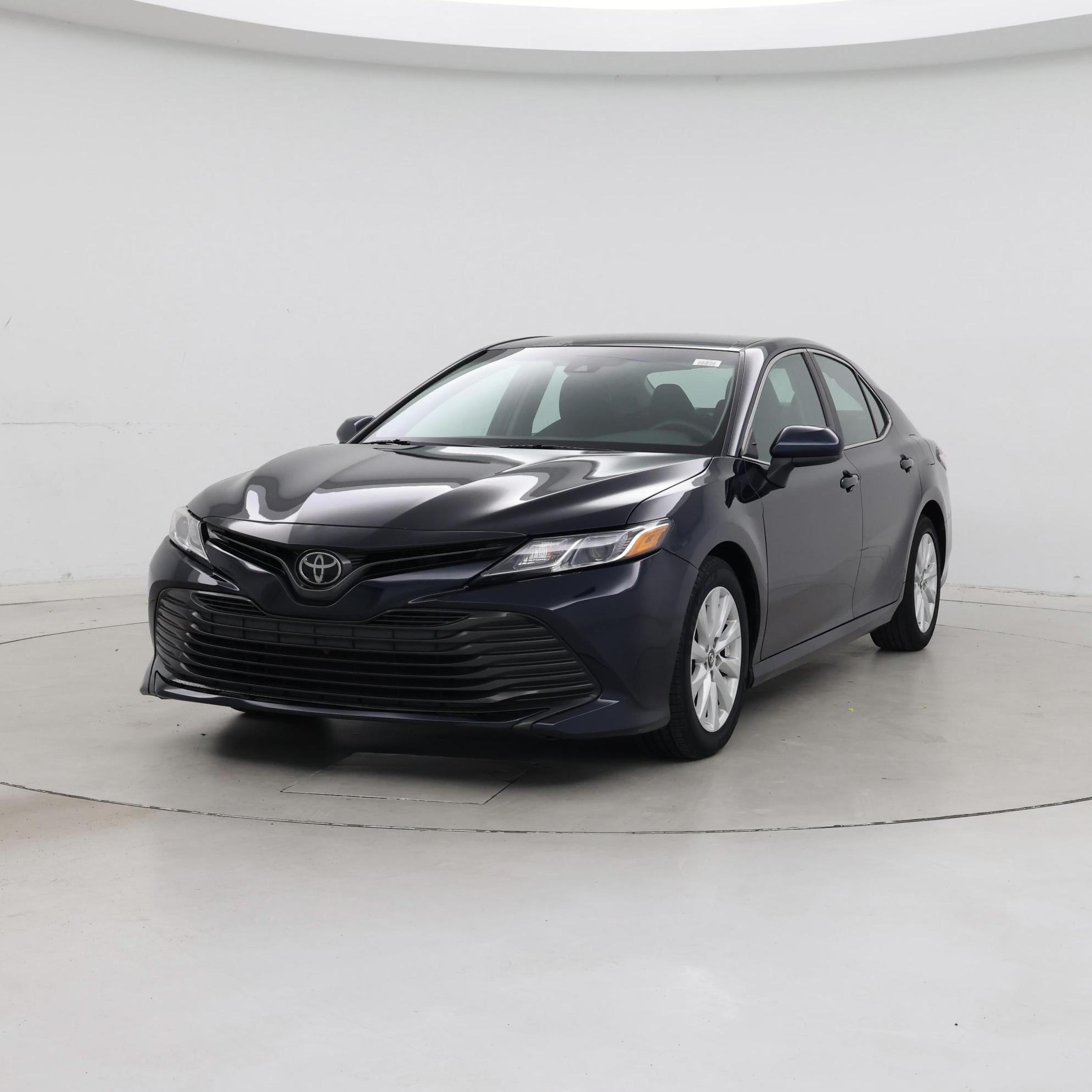 Thumbnail: 2018 Toyota Camry - 4
