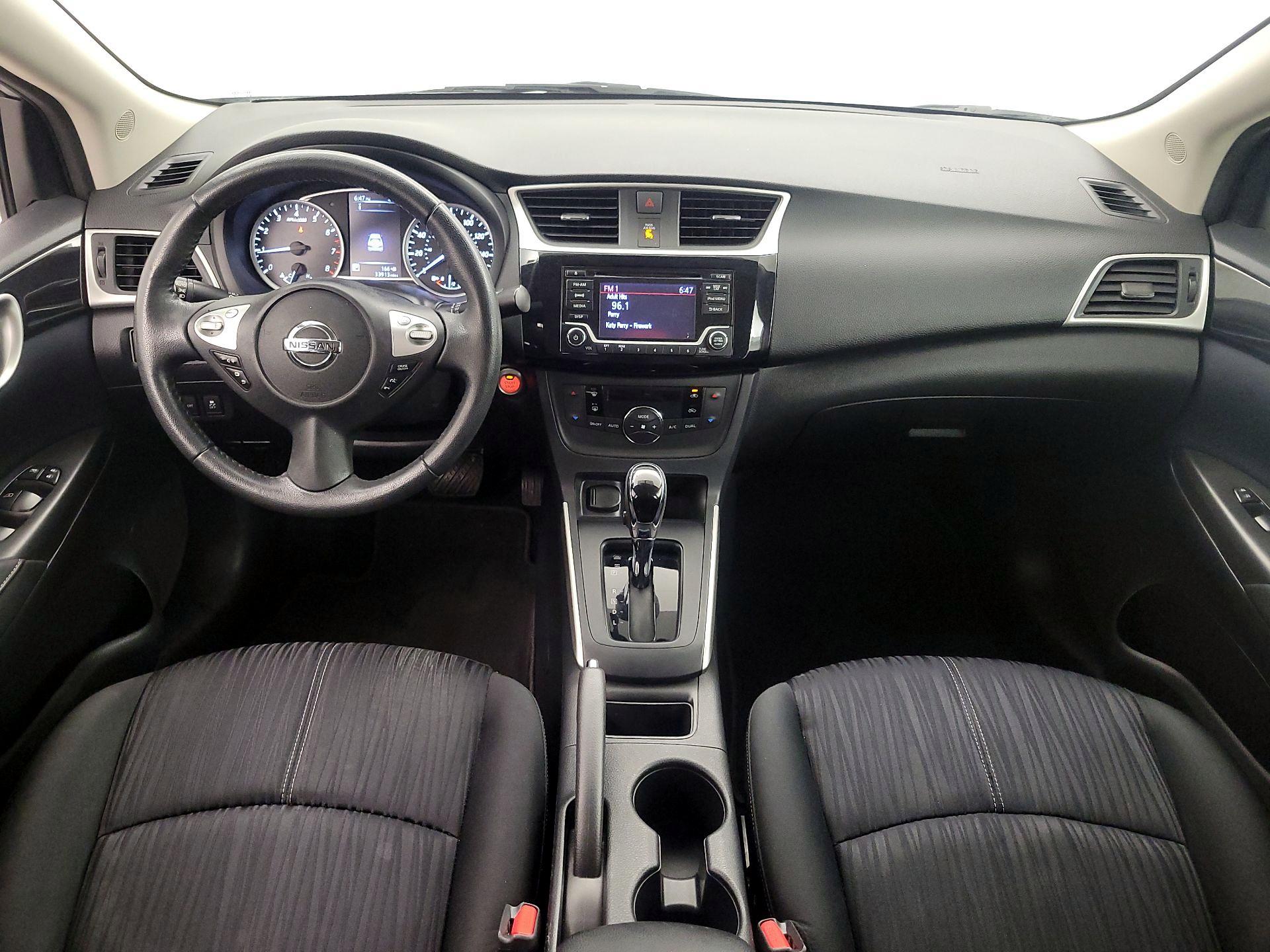 Thumbnail: 2018 Nissan Sentra - 9