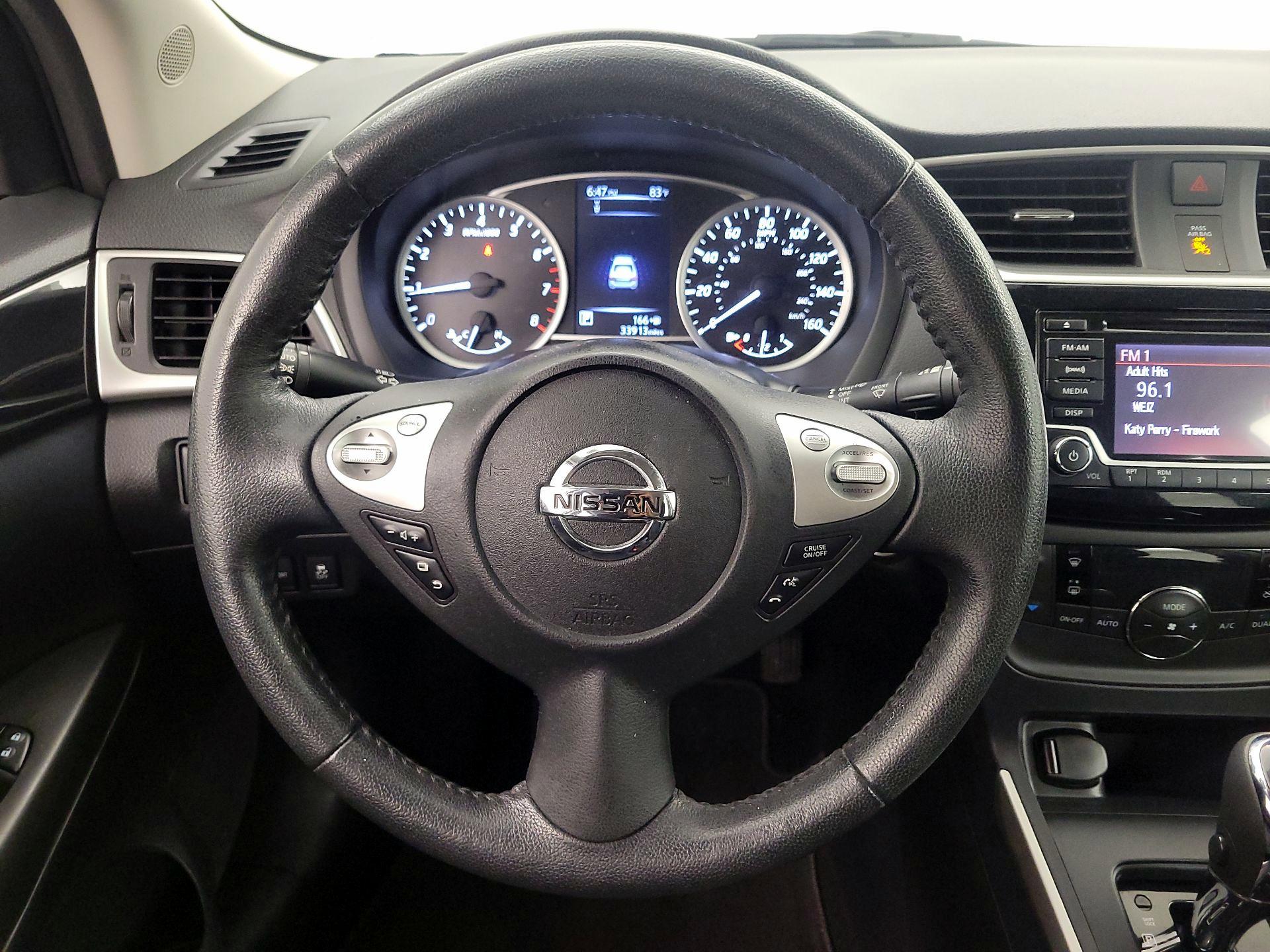 Thumbnail: 2018 Nissan Sentra - 10