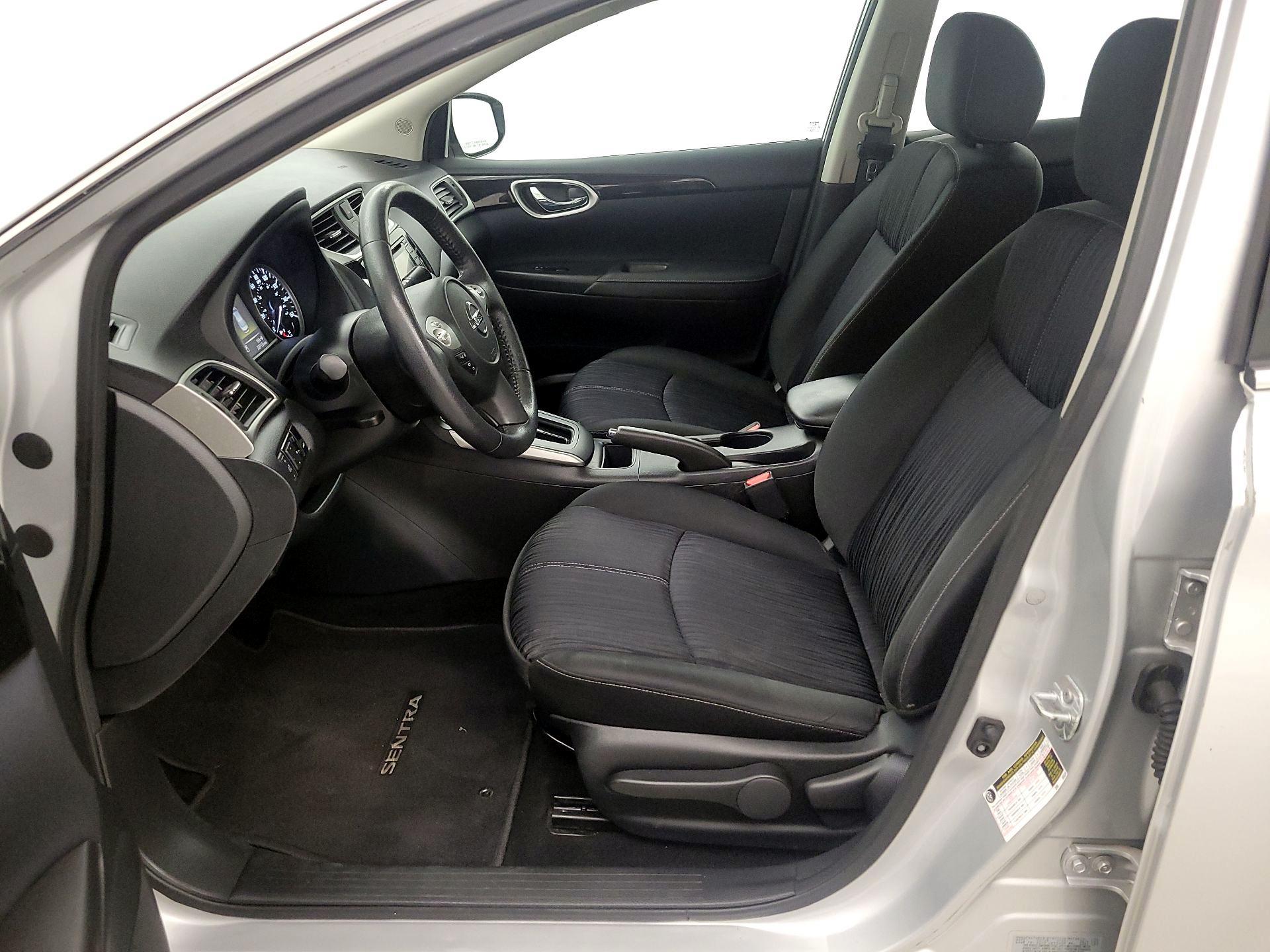 Thumbnail: 2018 Nissan Sentra - 11