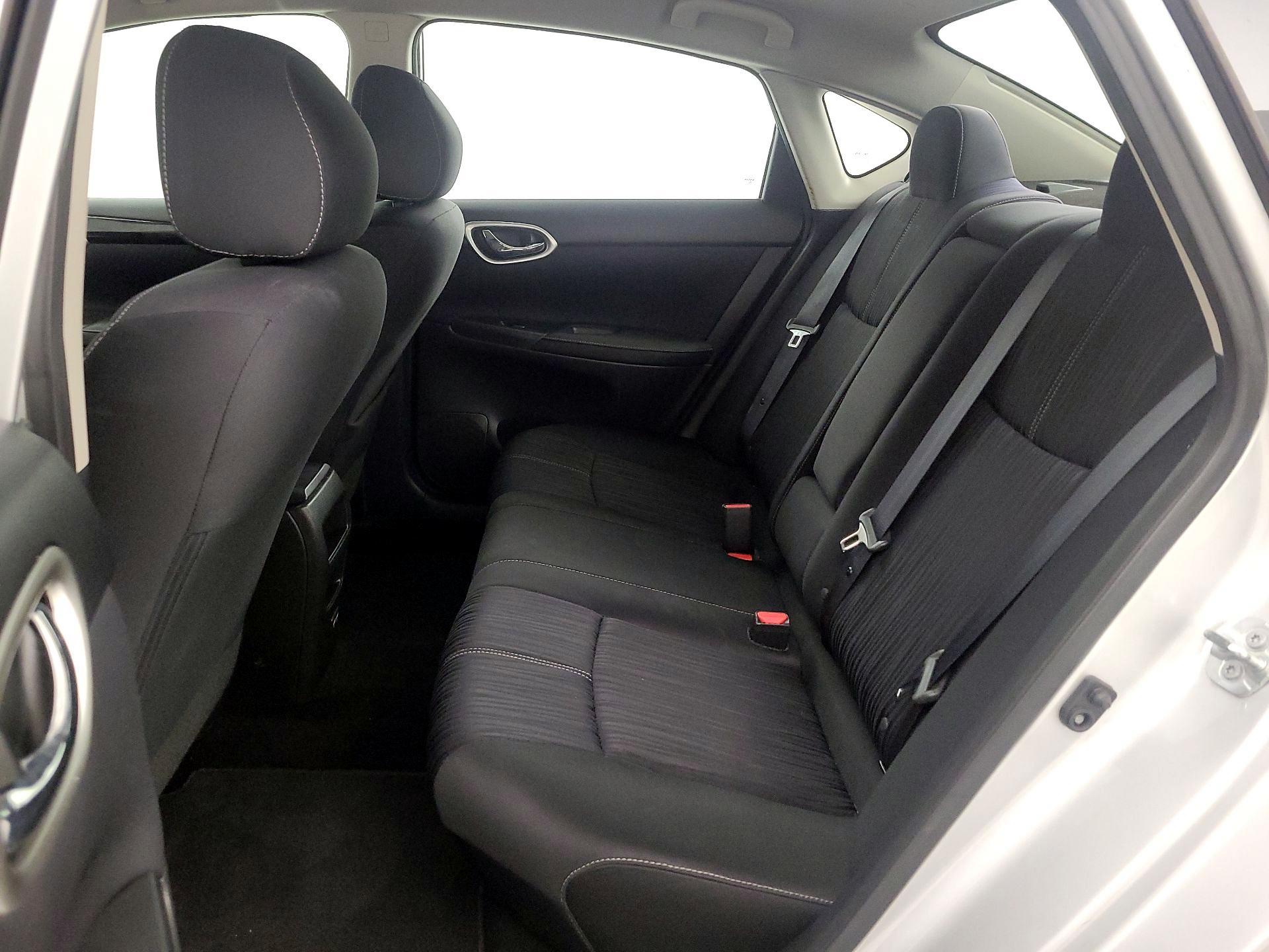 Thumbnail: 2018 Nissan Sentra - 19