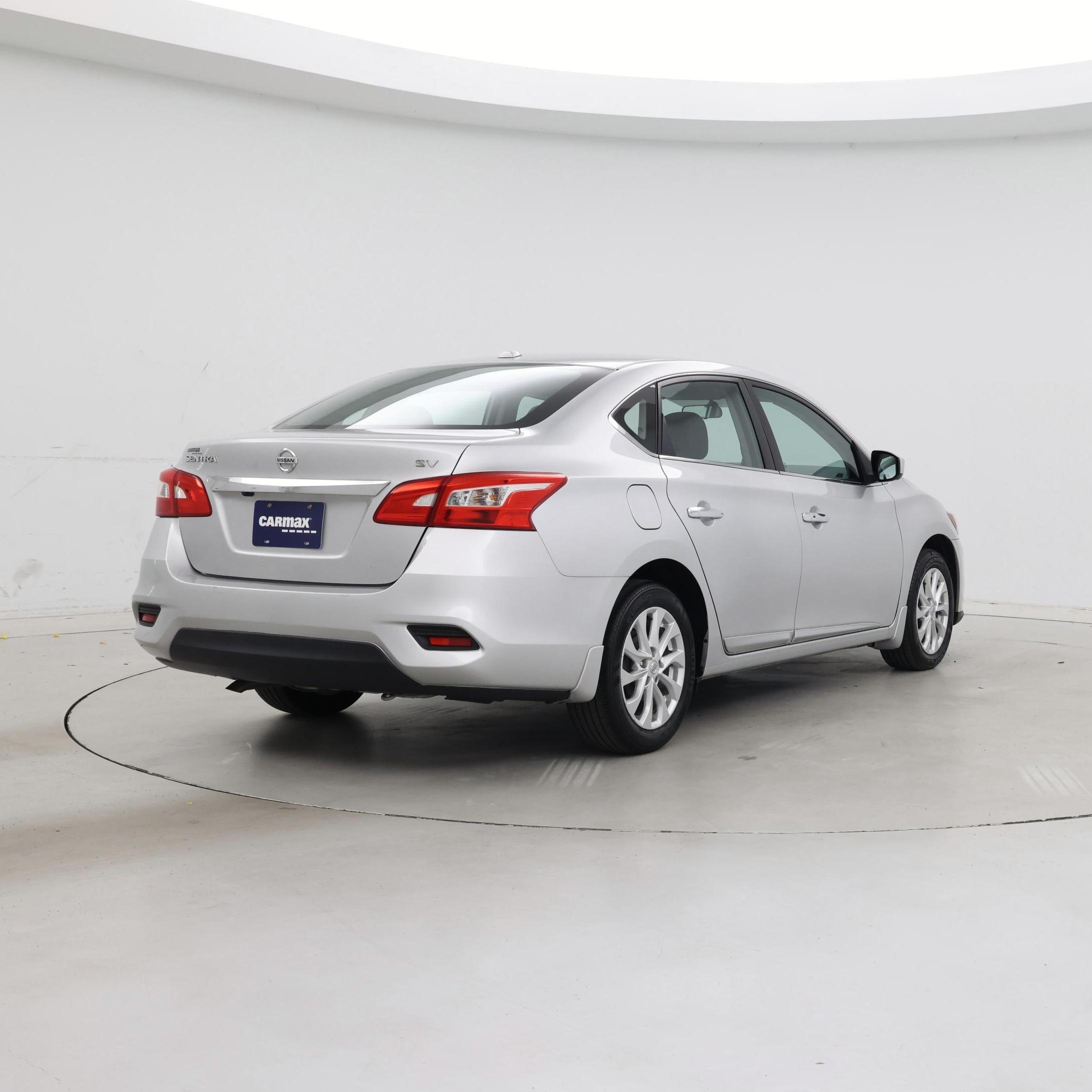 Thumbnail: 2018 Nissan Sentra - 8