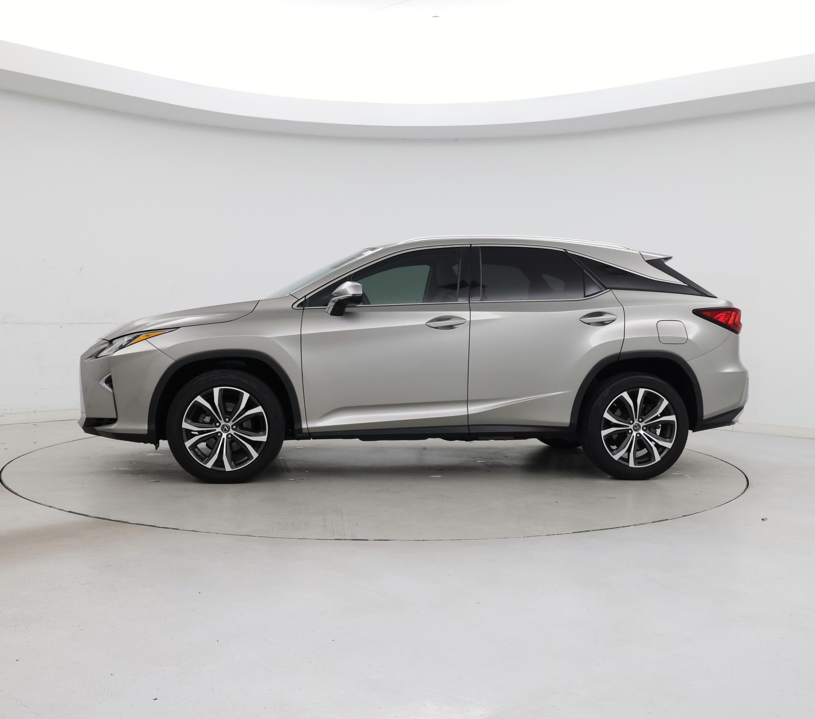 Thumbnail: 2019 Lexus RX - 3