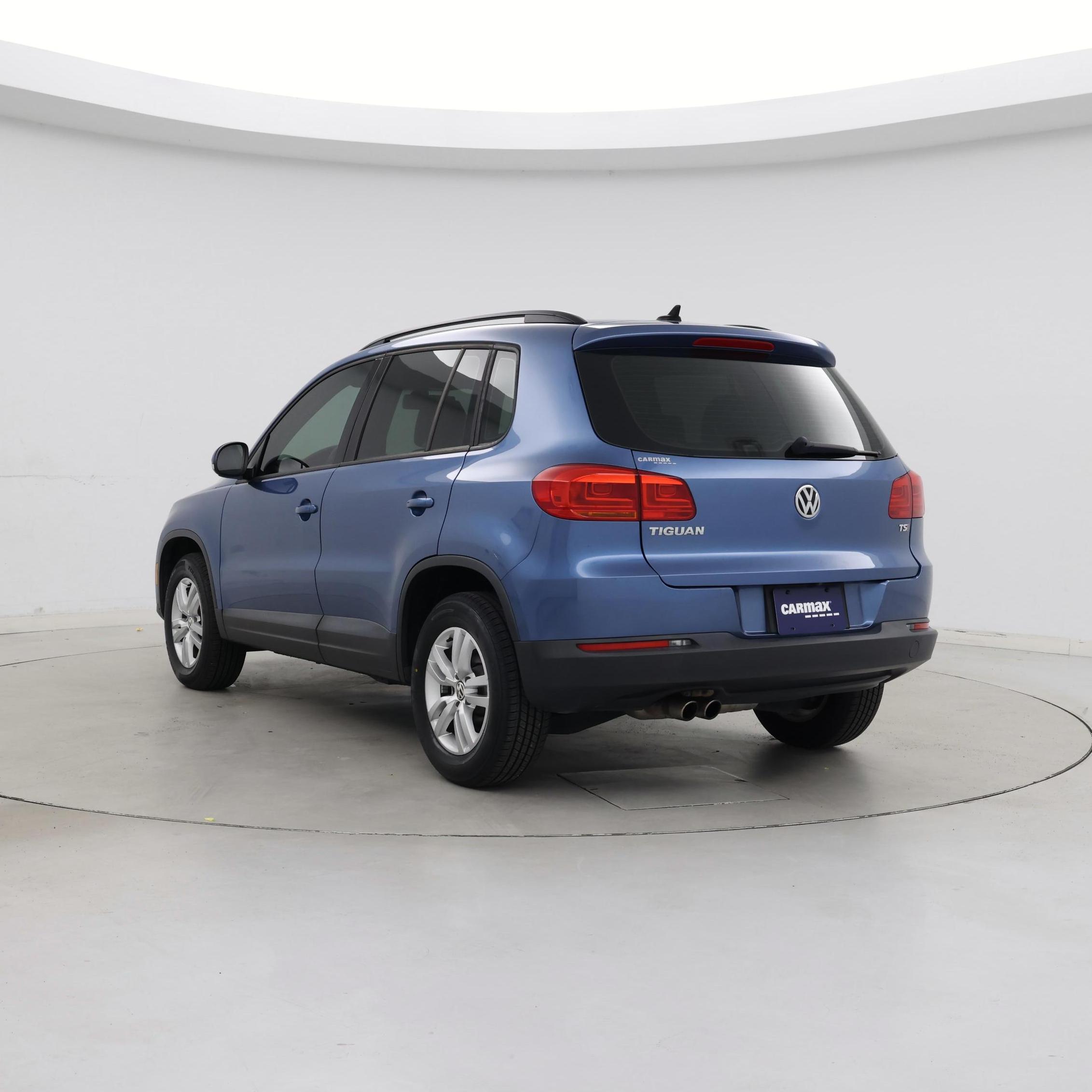 Thumbnail: 2017 Volkswagen Tiguan - 2