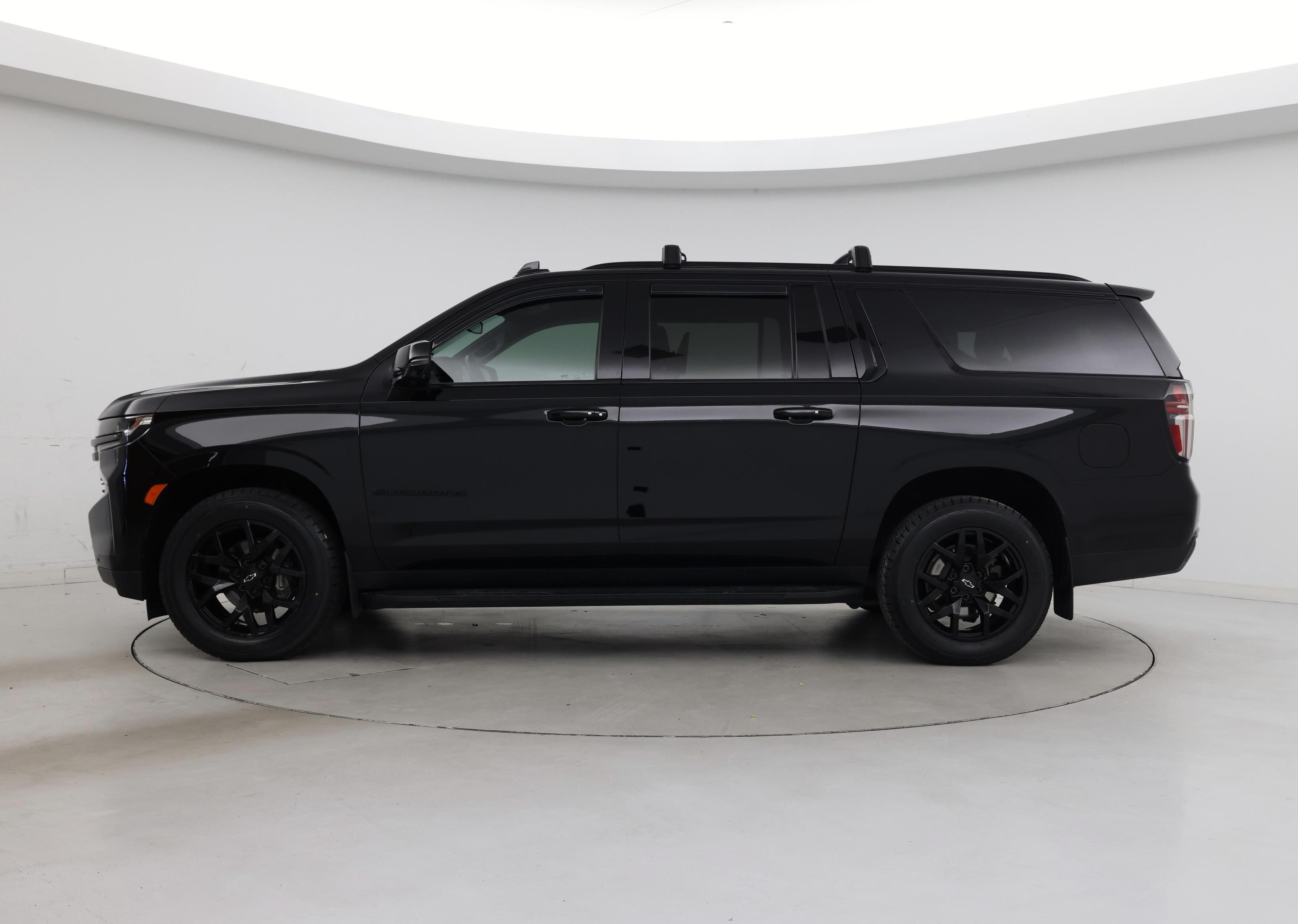 Thumbnail: 2021 Chevrolet Suburban - 3