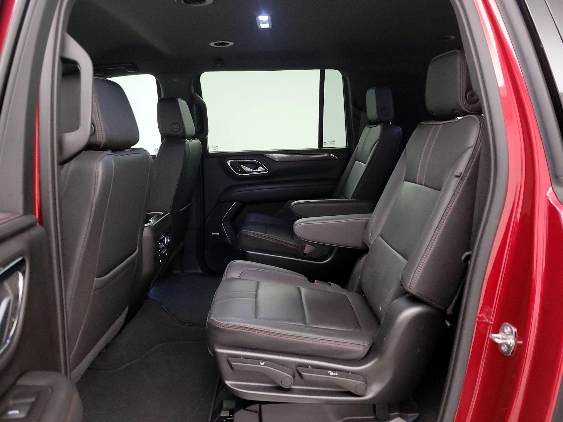 Thumbnail: 2022 Chevrolet Suburban - 20