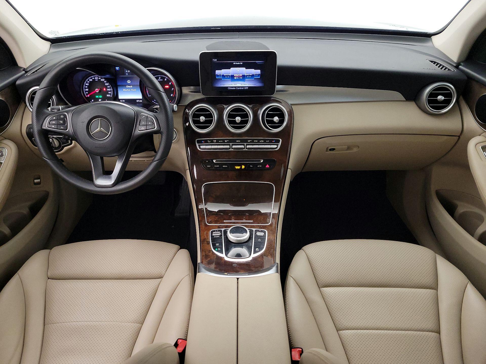 Thumbnail: 2018 Mercedes-Benz GLC - 9