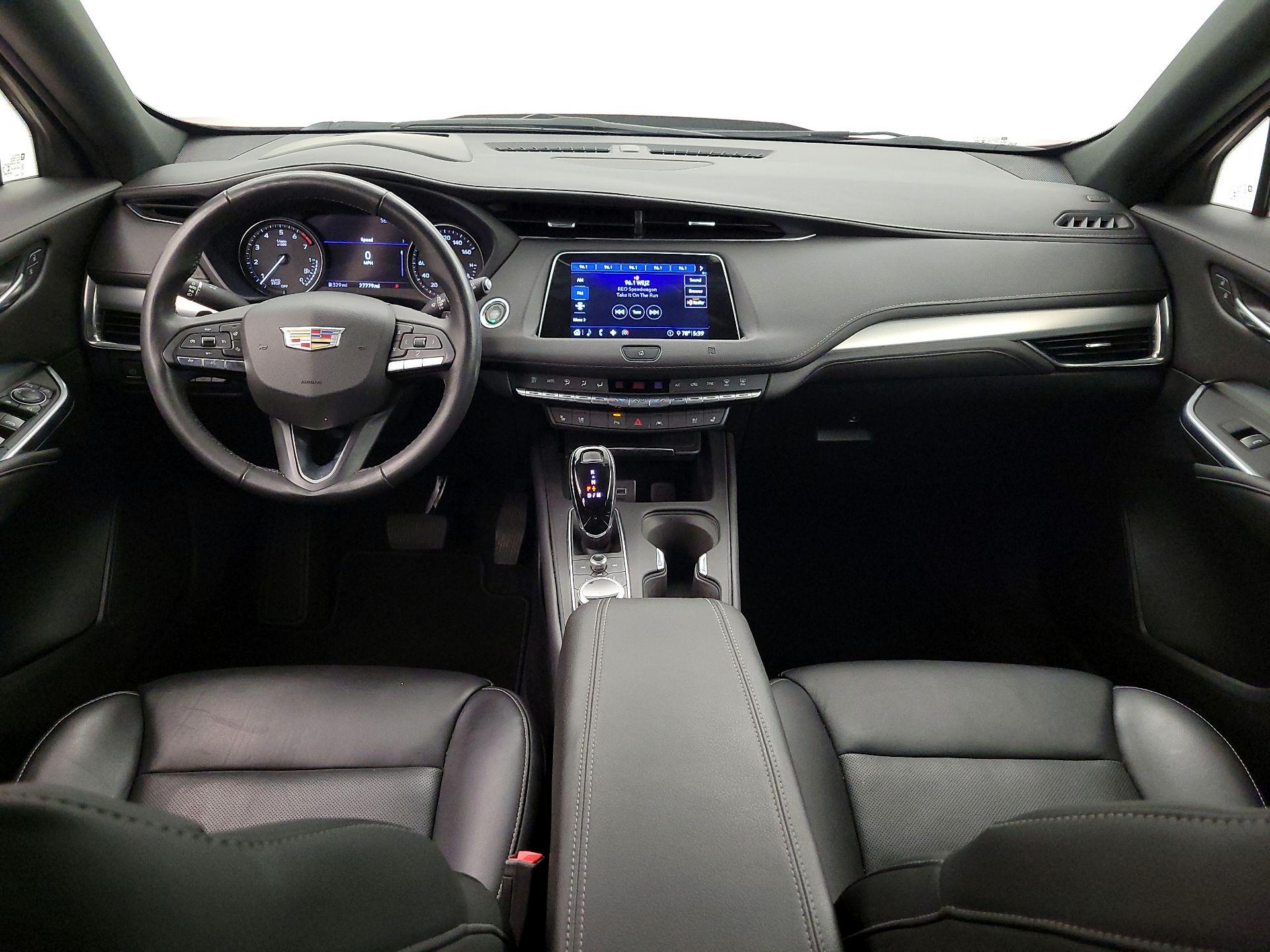 Thumbnail: 2020 Cadillac XT4 - 9