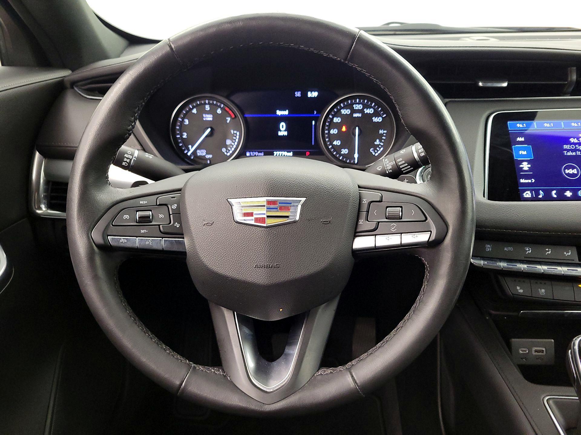 Thumbnail: 2020 Cadillac XT4 - 10
