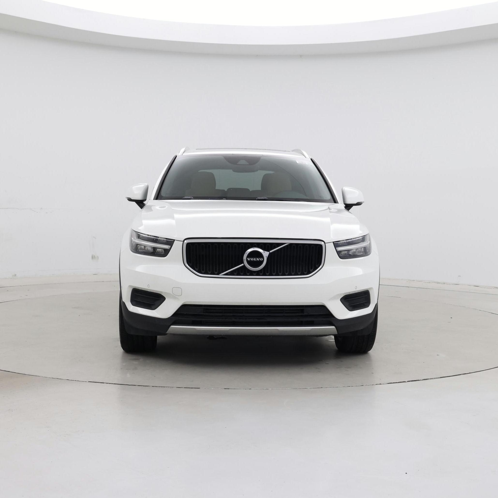 Thumbnail: 2019 Volvo XC40 - 5